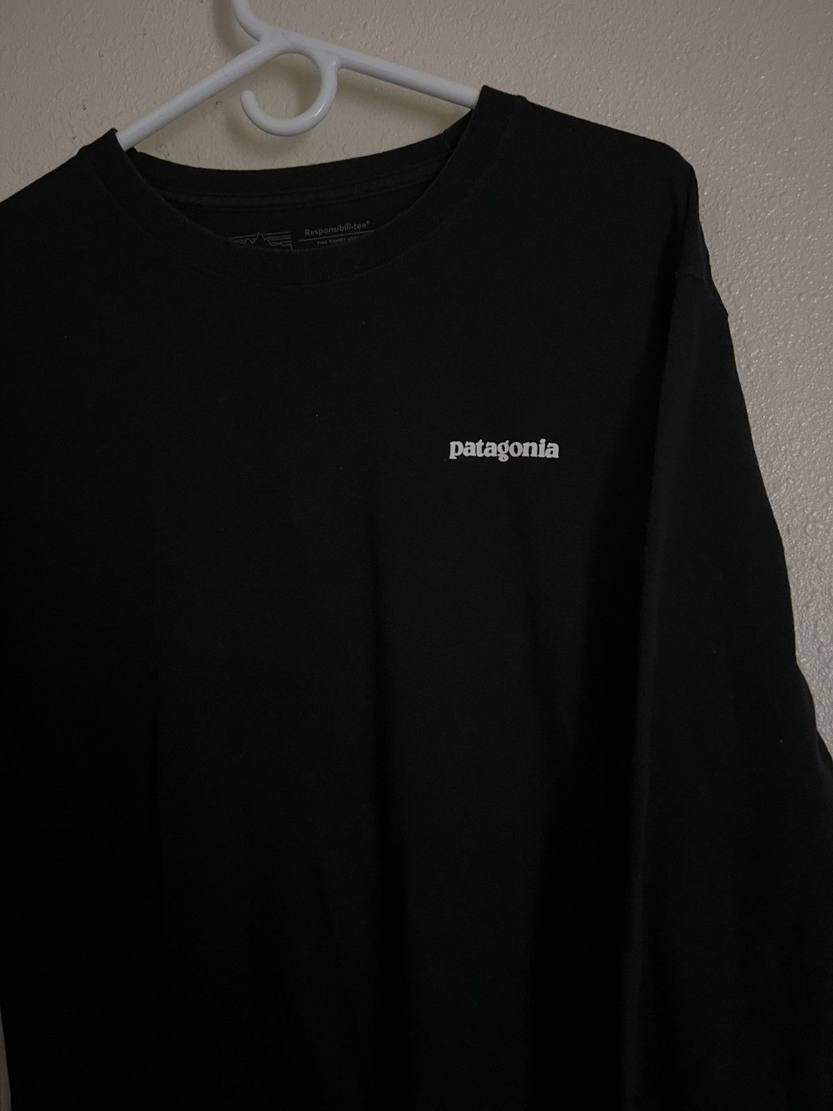 Patagonia Patagonia long sleeve big logo shirt Size US XXL / EU 58 / 5 - 3 Thumbnail