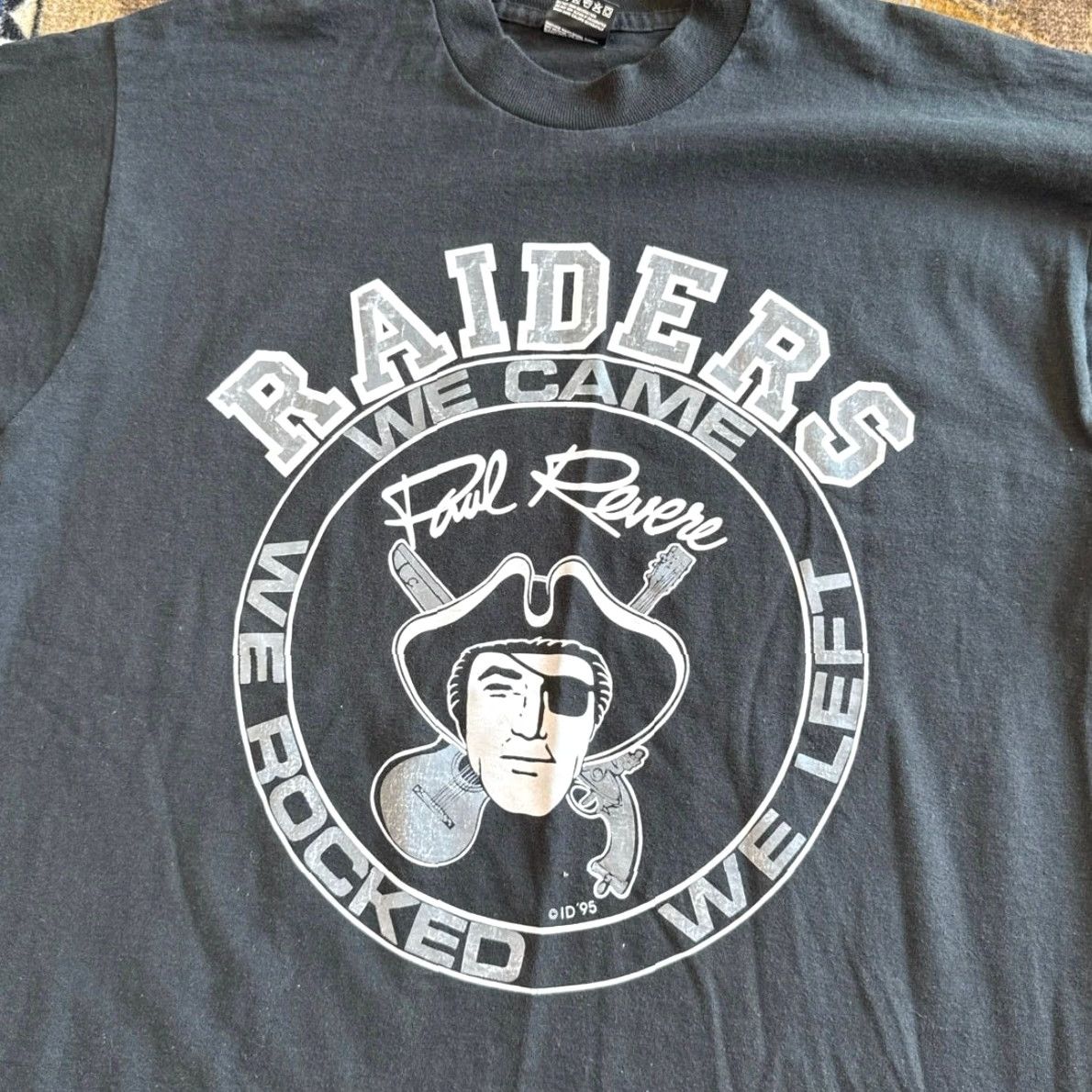 Fruit Of The Loom VINTAGE Paul Revere And The Raiders T-Shirt Shirt Large Men Black 90s Band Rock Size US L / EU 52-54 / 3 - 2 Thumbnail