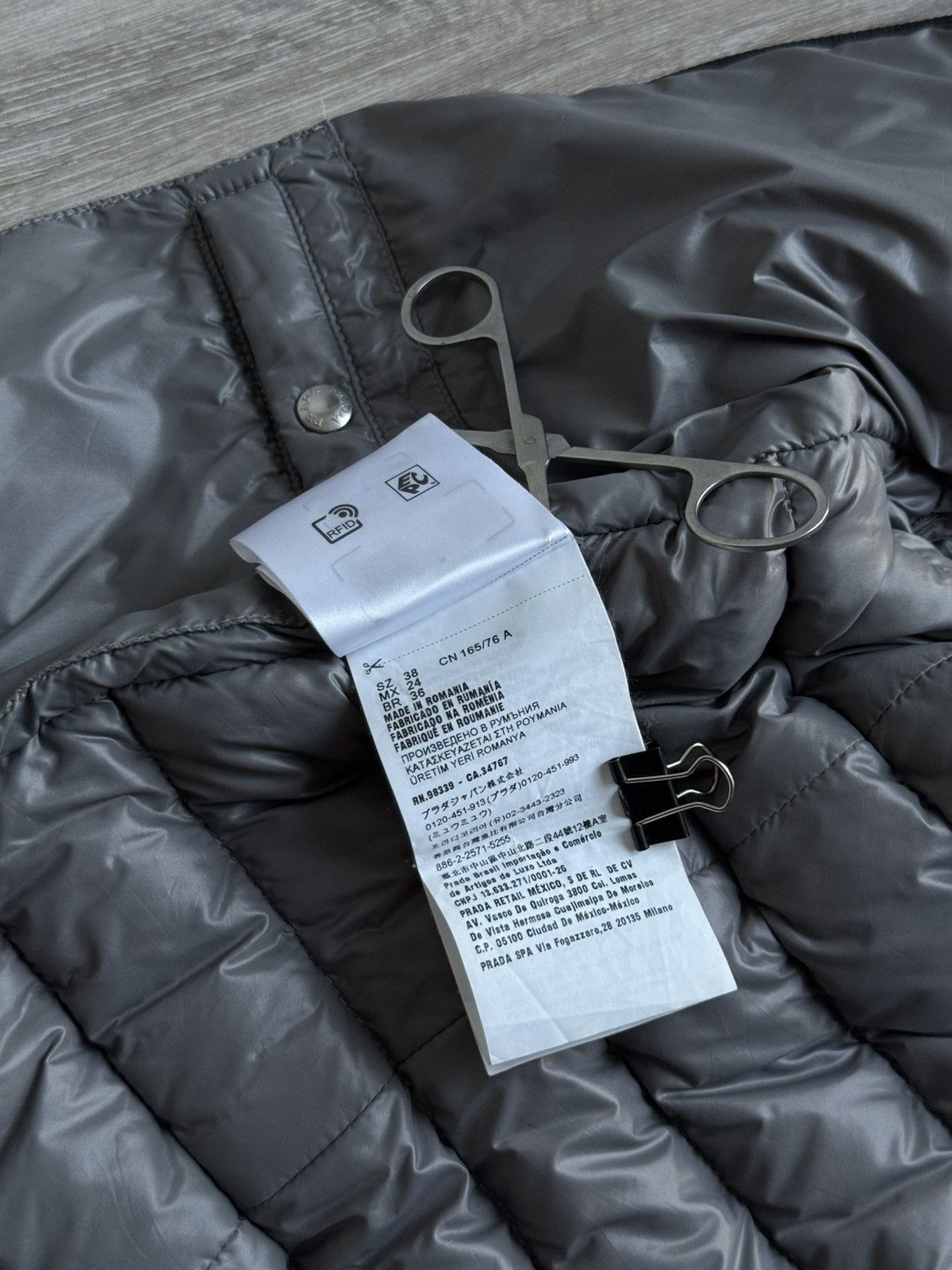 Prada Prada Nylon Hooded Blue Down Badge Triangle Logo Jacket Size XS / US 0-2 / IT 36-38 - 17 Thumbnail