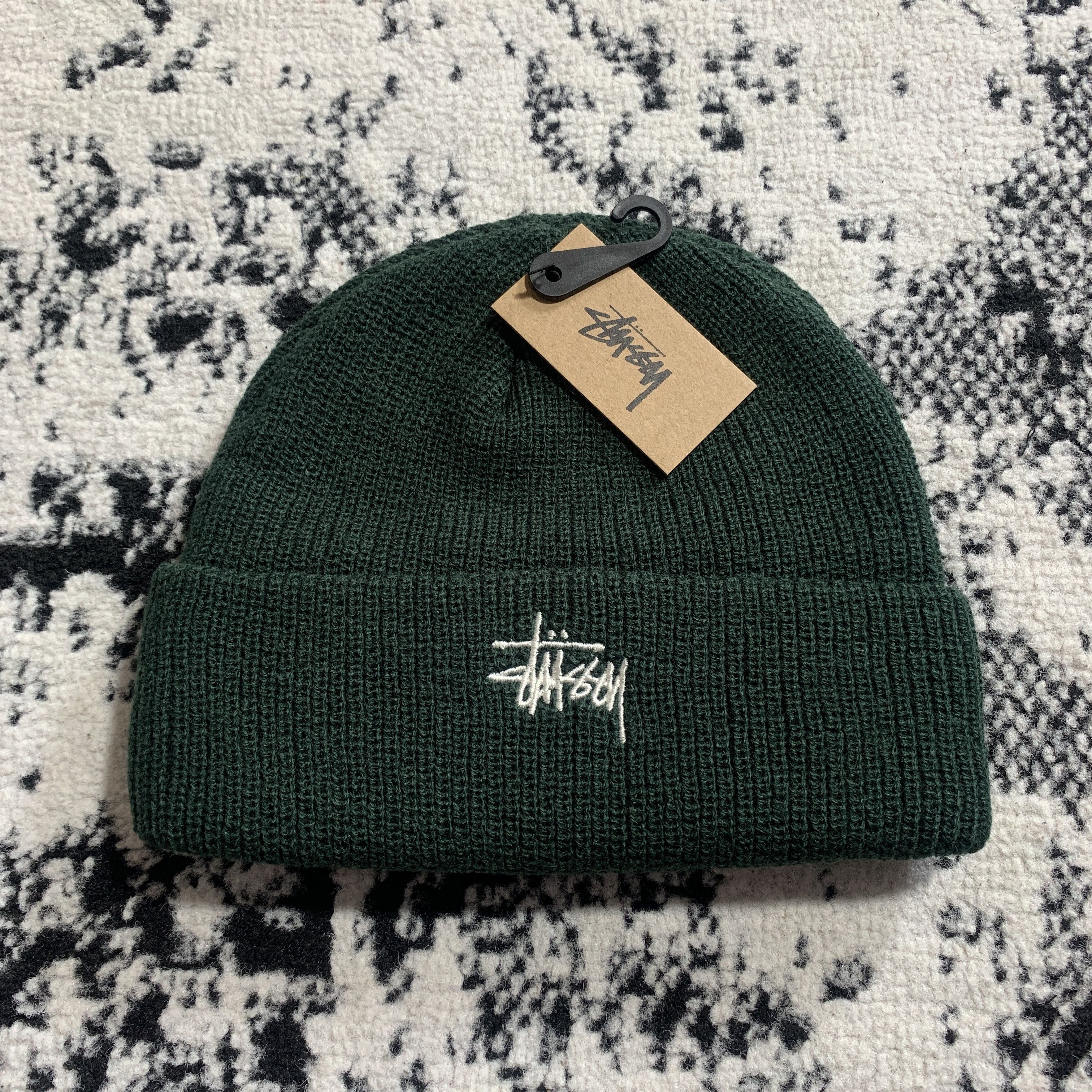 Other STUSSY BASIC CUFF BEANIE HAT - GREEN Size ONE SIZE - 1 Thumbnail