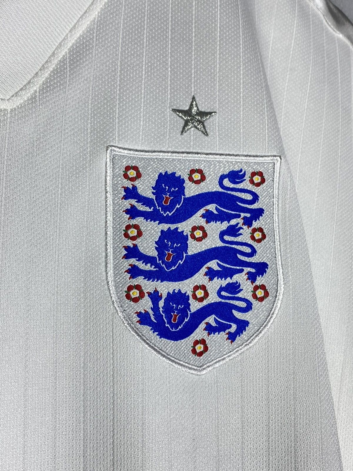 Nike Nike England 2014 Home Fifa World Cup Soccer Jersey Size US L / EU 52-54 / 3 - 5 Thumbnail