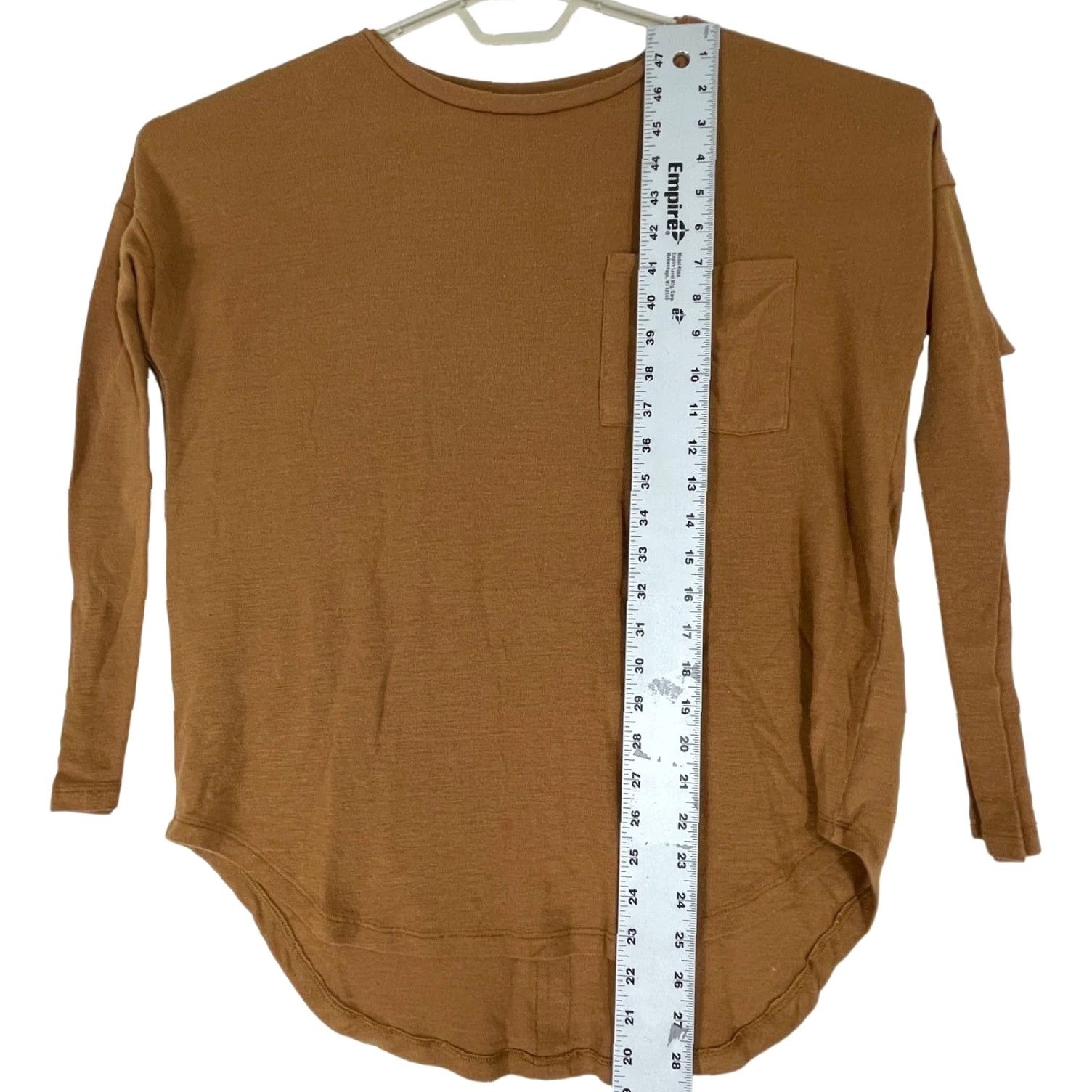 Old Navy Old Navy Shirt Women M Brown Long Sleeve Tee Chest Pocket PILL Classic Casual Shirt, Round Neck, Pullover, Regular Fit, Lightweight, Solid Size M / US 6-8 / IT 42-44 - 4 Thumbnail