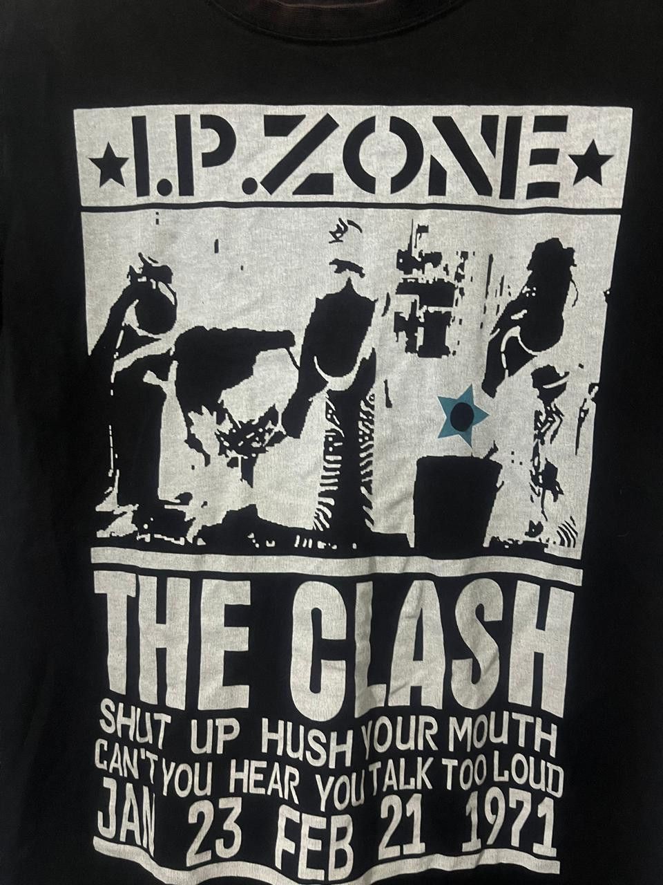 Band Tees The Clash I.P ZONE vintage y2k Size US M / EU 48-50 / 2 - 5 Thumbnail