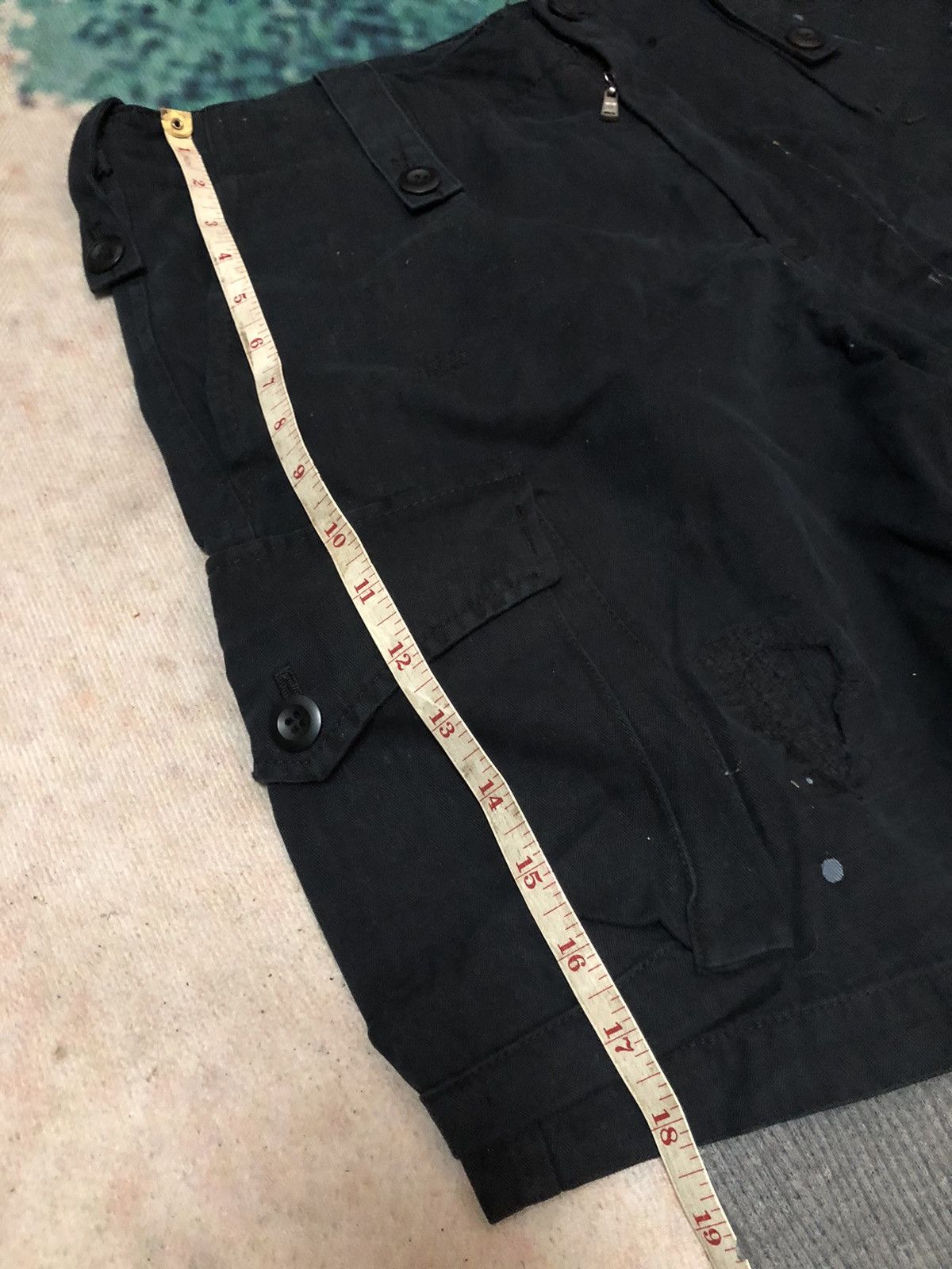 Swagger Rare Swagger Distressed Cargo Short with Tight Inner Size US 33 - 10 Thumbnail