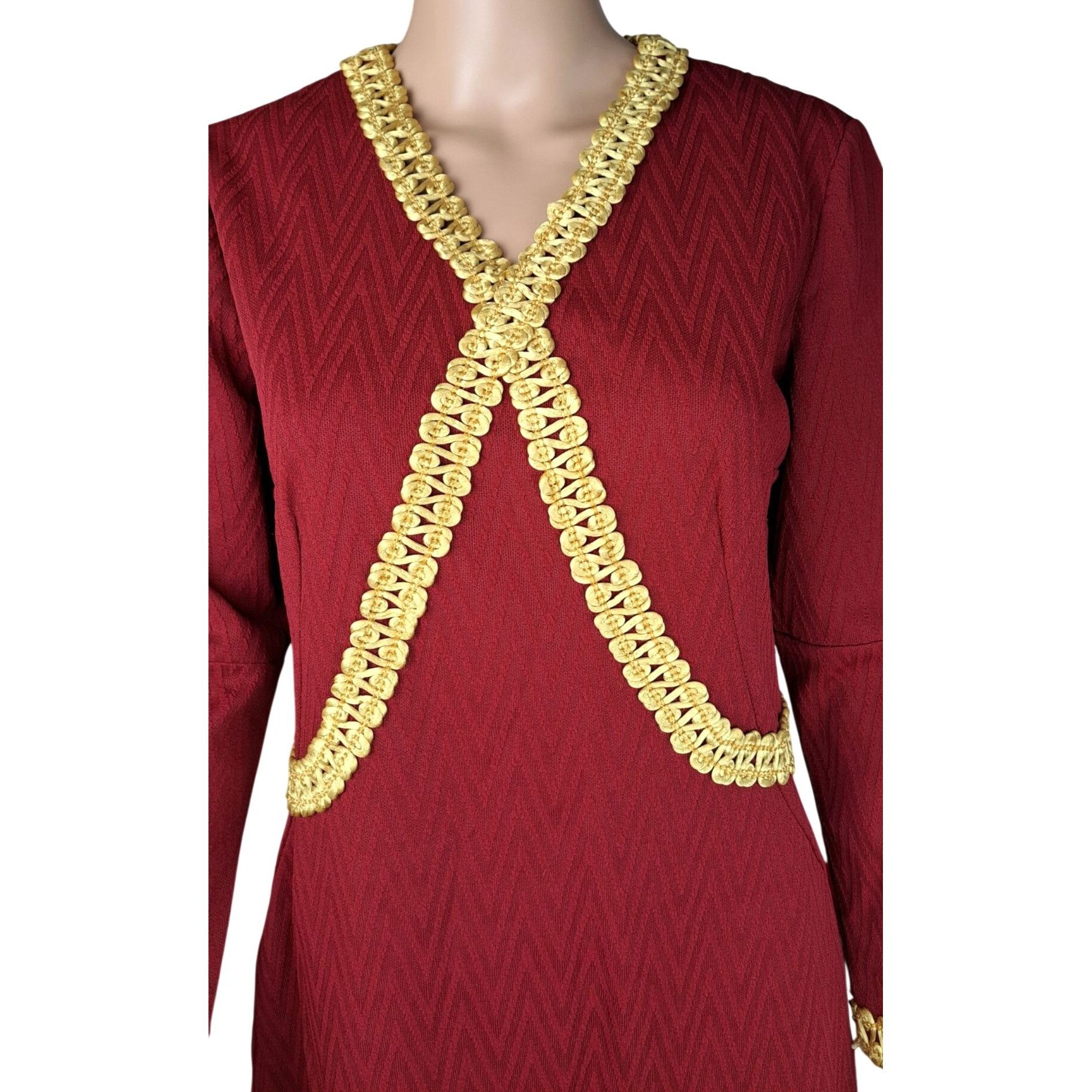 Handmade Vintage Handmade Maroon Dress Gold Gimp Trim Long Sleeve Size M / US 6-8 / IT 42-44 - 4 Thumbnail