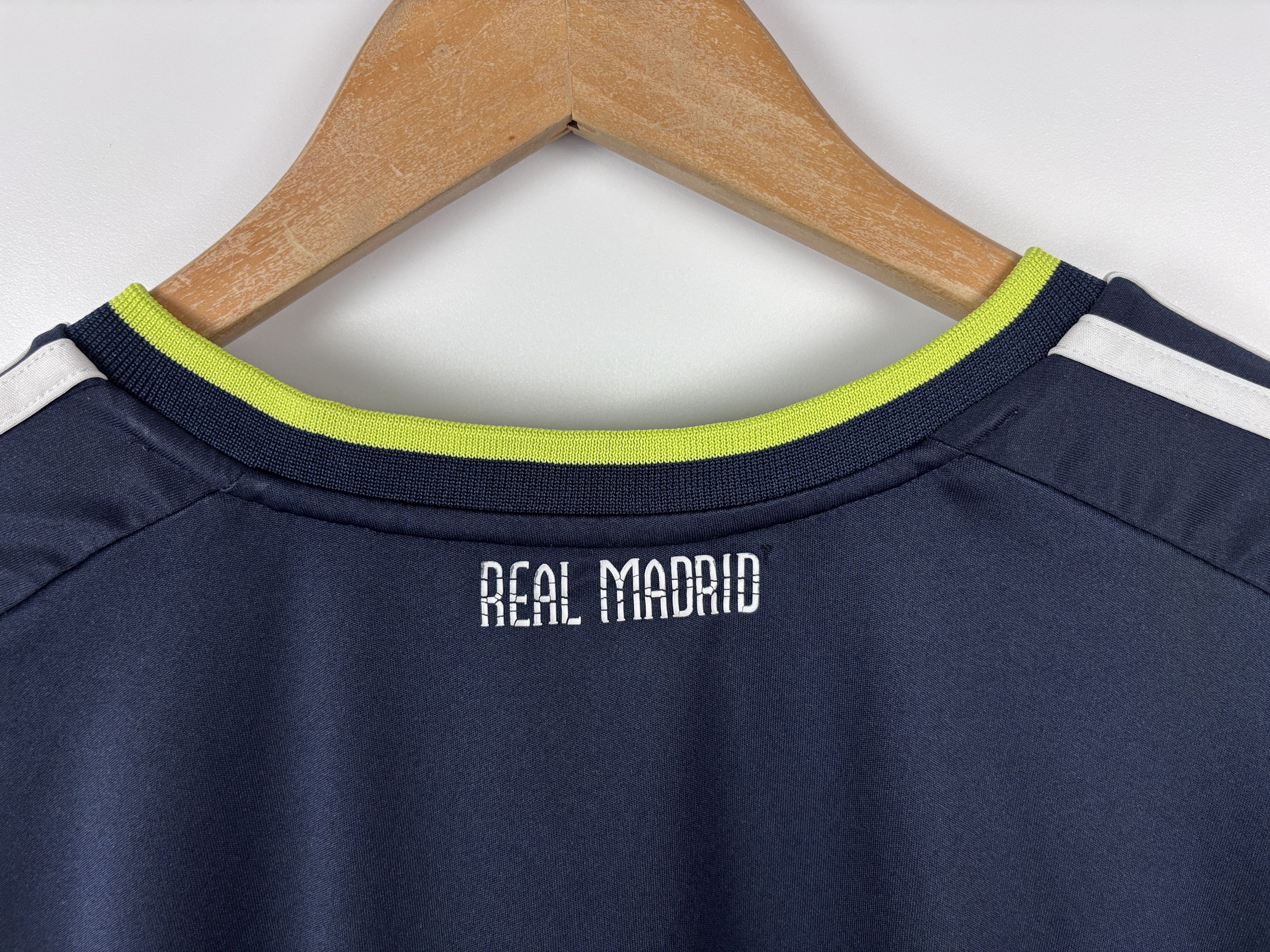 Adidas Real Madrid 2010-11 Away Football Jersey Adidas ~XL-XXL Size US XXL / EU 58 / 5 - 6 Thumbnail