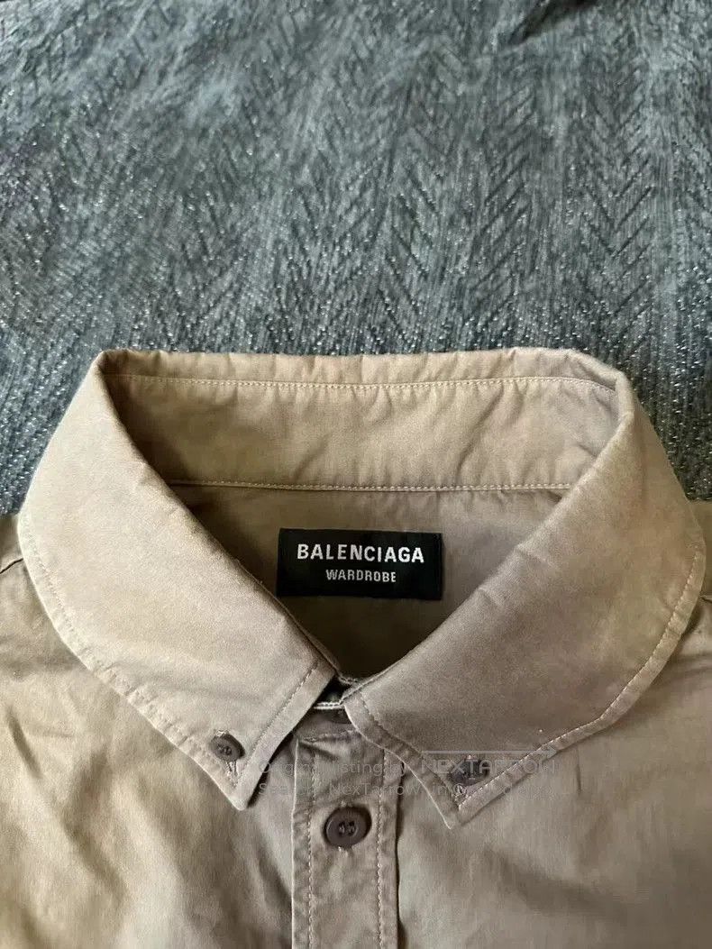 Balenciaga Balenciaga Bat Short Sleeve Shirt. Size US M / EU 48-50 / 2 - 3 Thumbnail