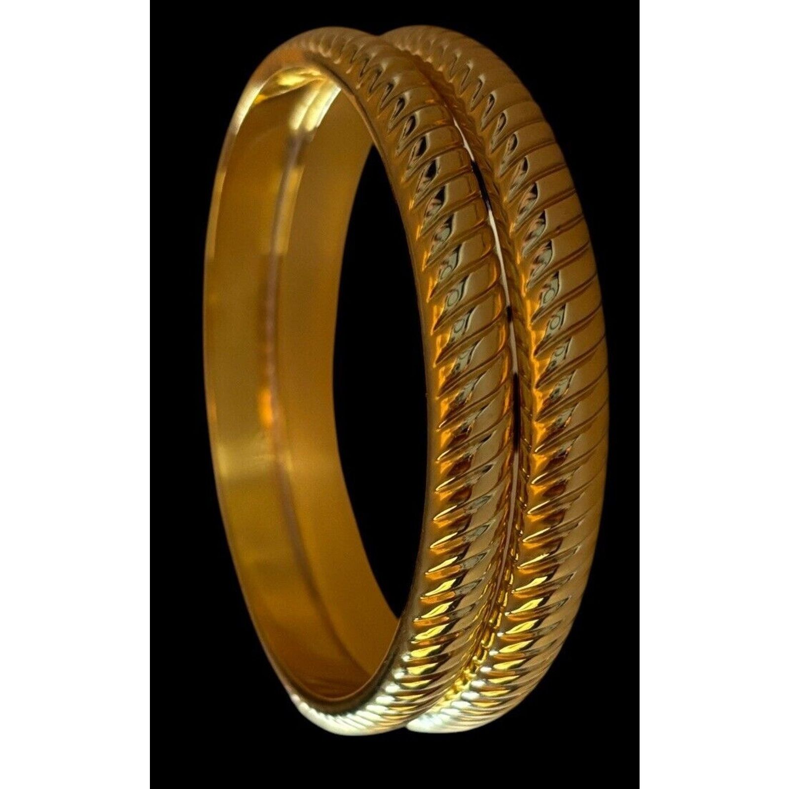 Lilly Pulitzer 2 Lilly Pulitzer 2015 Gold Diagonal Ribbed Bangle Bracelet Size ONE SIZE - 9 Thumbnail