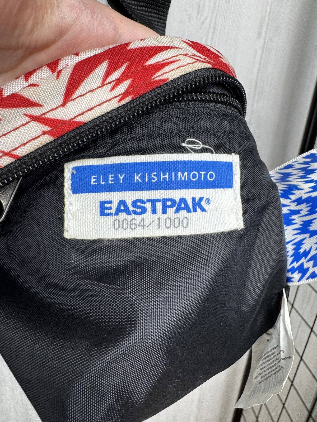Eastpak Eastpak x Eley Kishimoto red monogram crossbody bag Size ONE SIZE - 10 Thumbnail