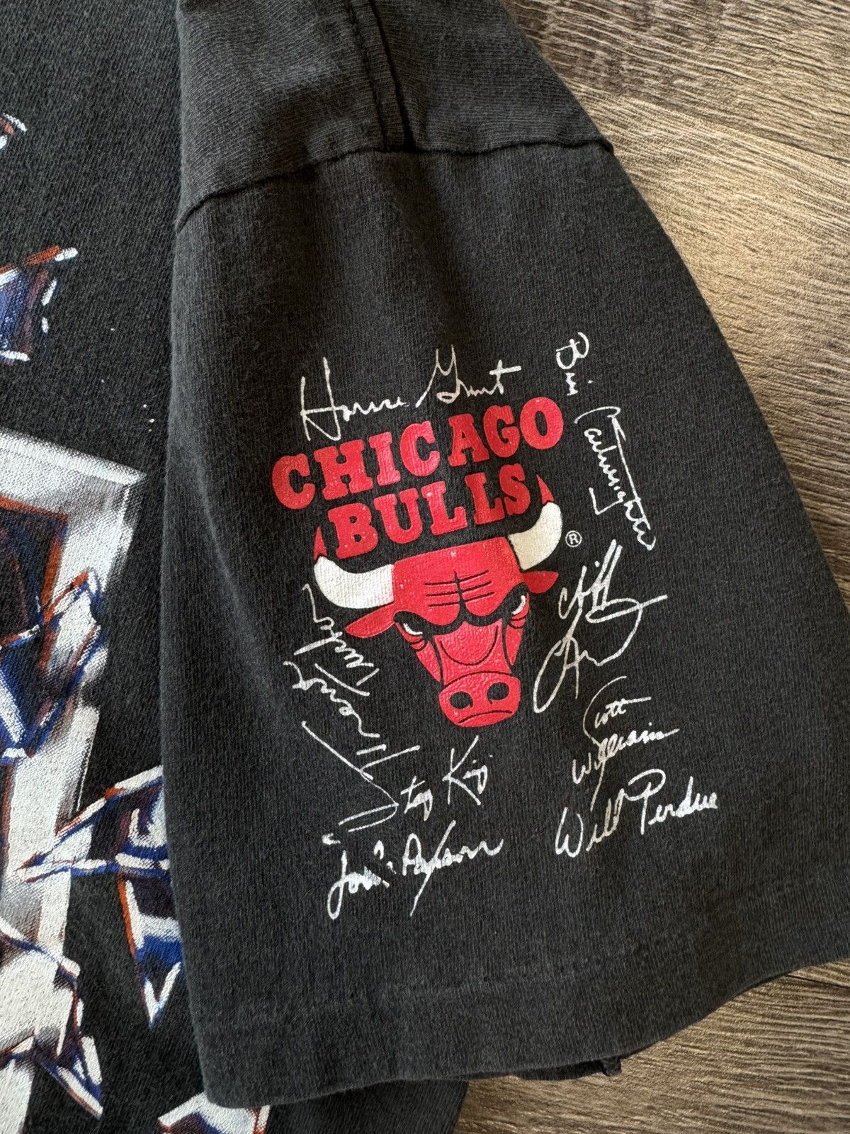 NBA Chicago Bulls Vintage Tee 1992 Size US L / EU 52-54 / 3 - 3 Thumbnail