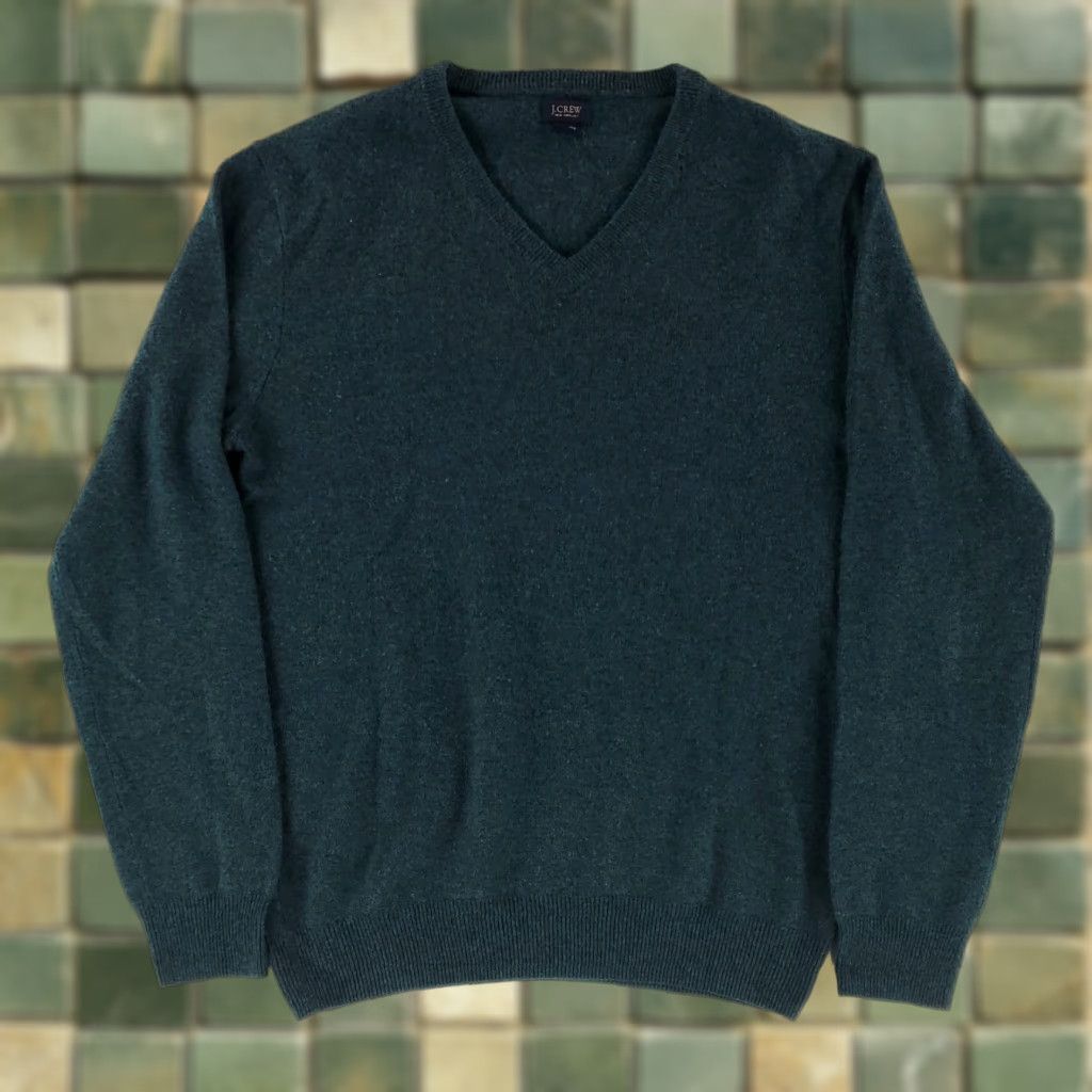 J.Crew **J.CREW MEN'S REGULAR FIT CASHMERE V-NECK BLUE-GREEN PULLOVER** User: J.CREW MEN'S REGULAR FIT CASHMERE V-NECK GREEN PULLOVER Size US M / EU 48-50 / 2 - 1 Thumbnail