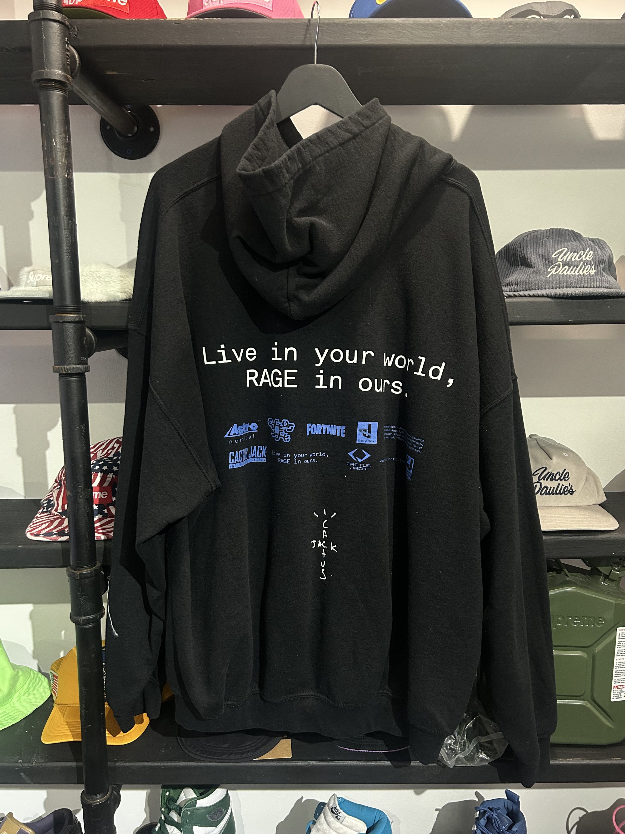 Travis Scott Travis Scott Astro World Dual Graphic Hoodie Sz XXL Size US XXL / EU 58 / 5 - 3 Thumbnail