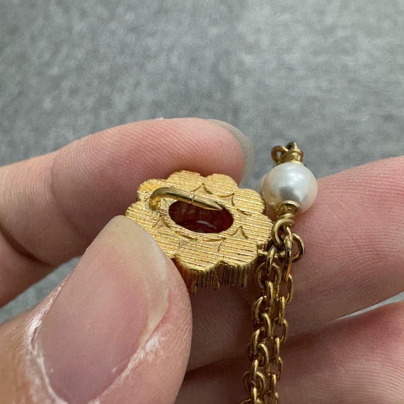 Louis Vuitton Louis Vuitton Dynasty Pearls Pearl Brooch Size ONE SIZE - 4 Thumbnail