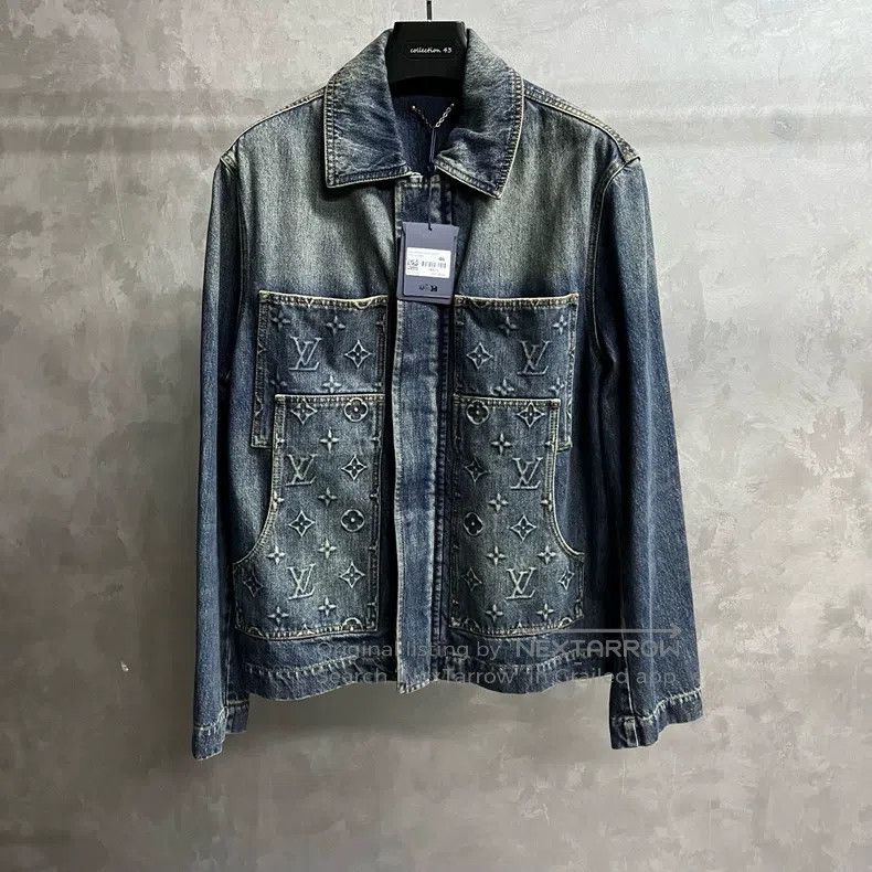 Louis Vuitton Louis Vuitton Dark Blue Logo Letter Embossed Casual Work L Size US S / EU 44-46 / 1 - 1 Thumbnail
