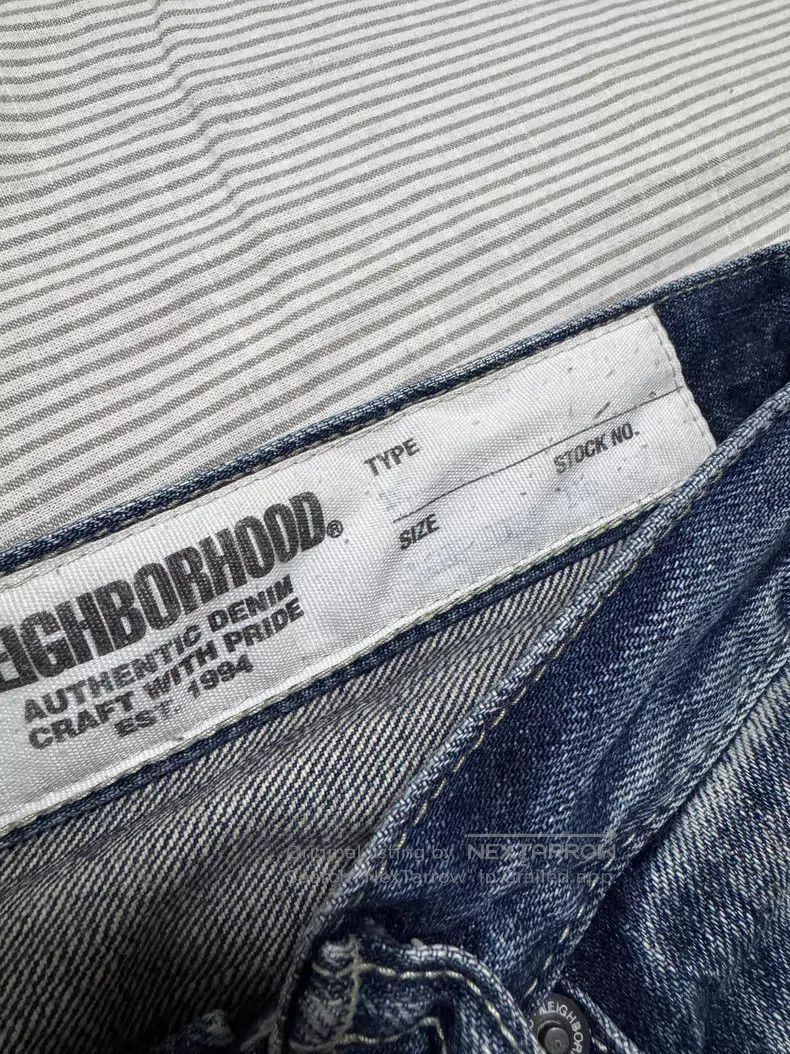 Neighborhood Neighborhood size M jeans Size US 27 - 6 Thumbnail