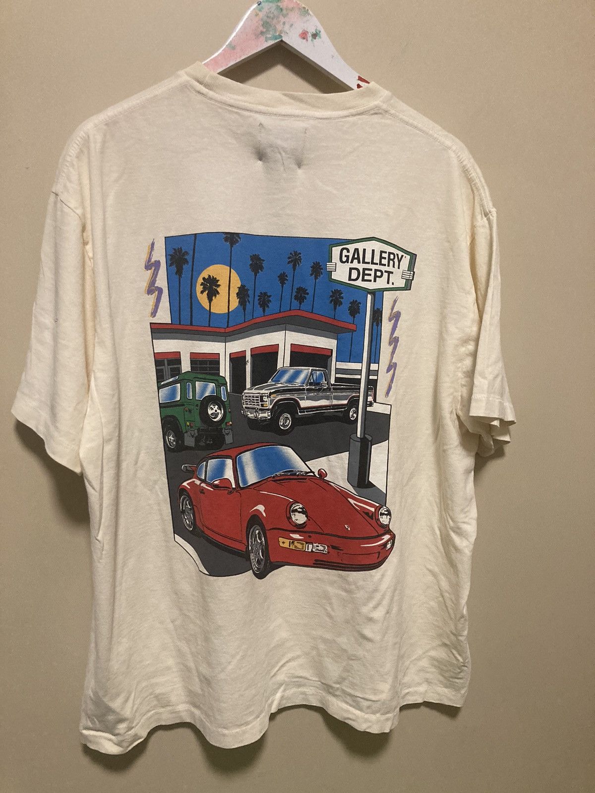 Gallery Dept. Gallery dept drive Thur tee cream size XL Size US XL / EU 56 / 4 - 6 Thumbnail