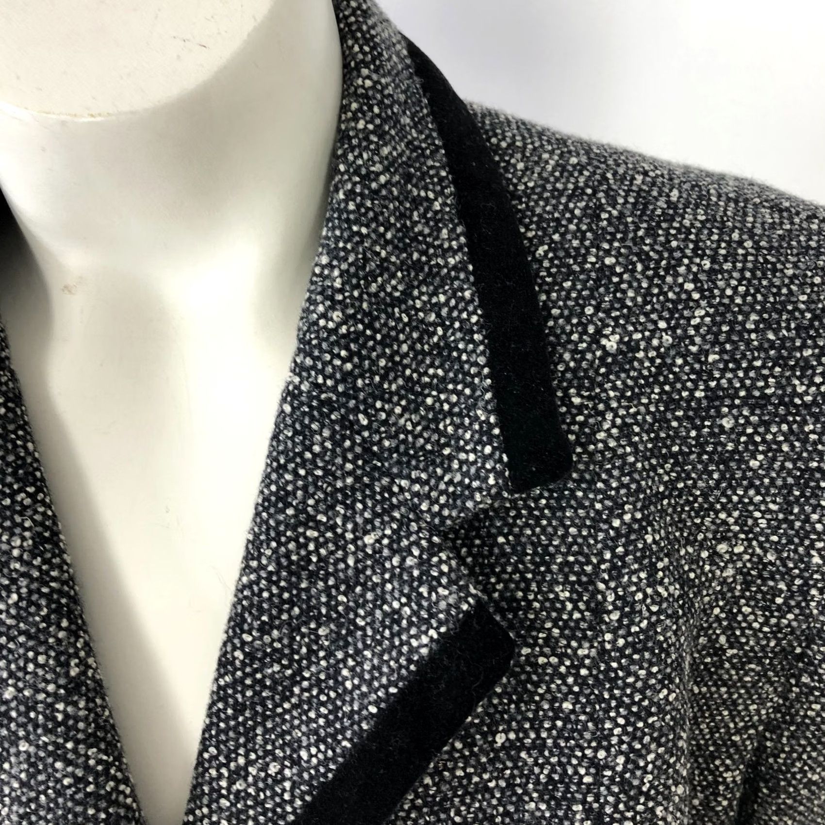 Talbots VINTAGE Talbots Petites 10 Blazer Jacket Black Gray Wool Blend 3 Button Womens Size L / US 10 / IT 46 - 2 Thumbnail