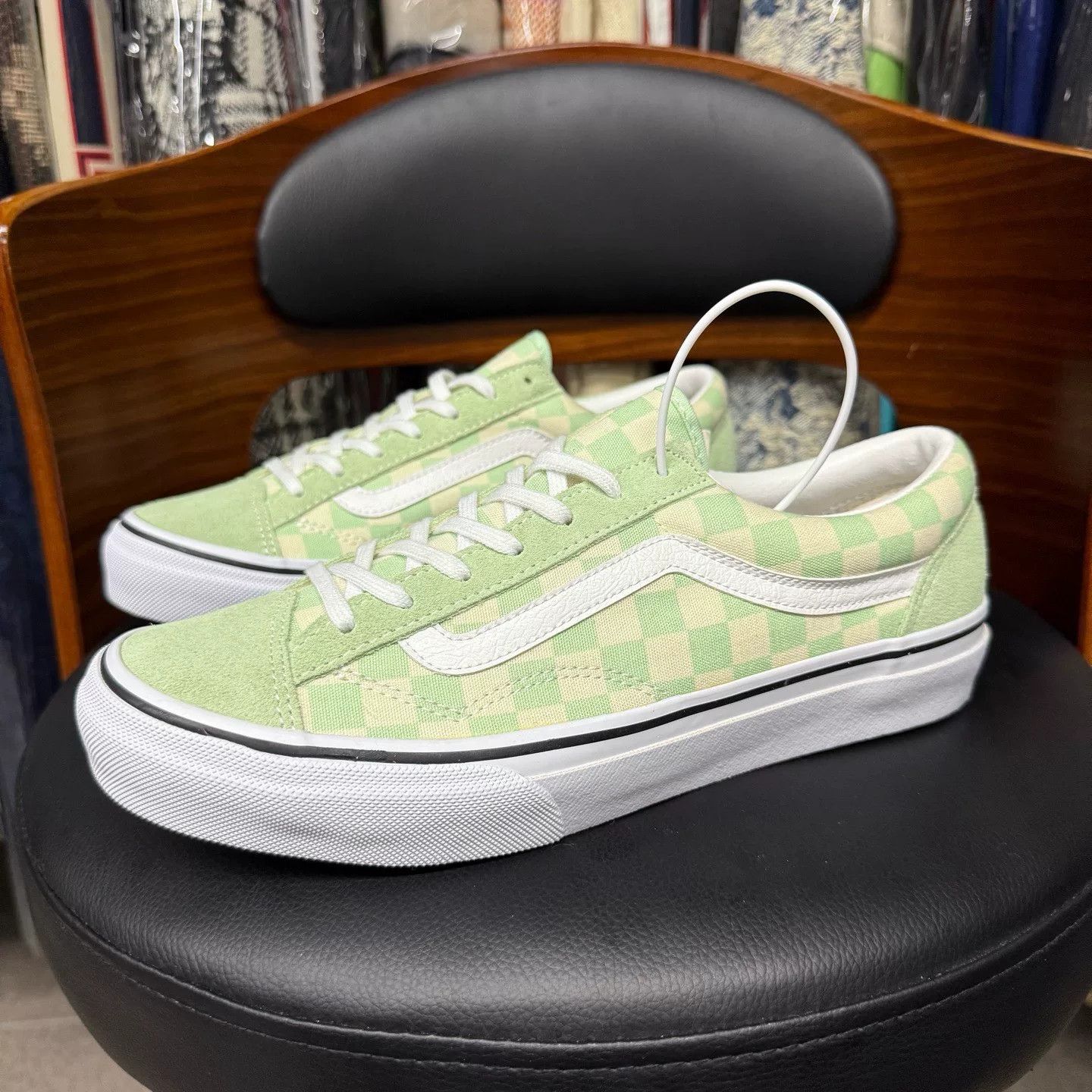 Vans Vans Checkered Lowtop Sneakers 36 Men Size US 5 / EU 37 - 1 Thumbnail