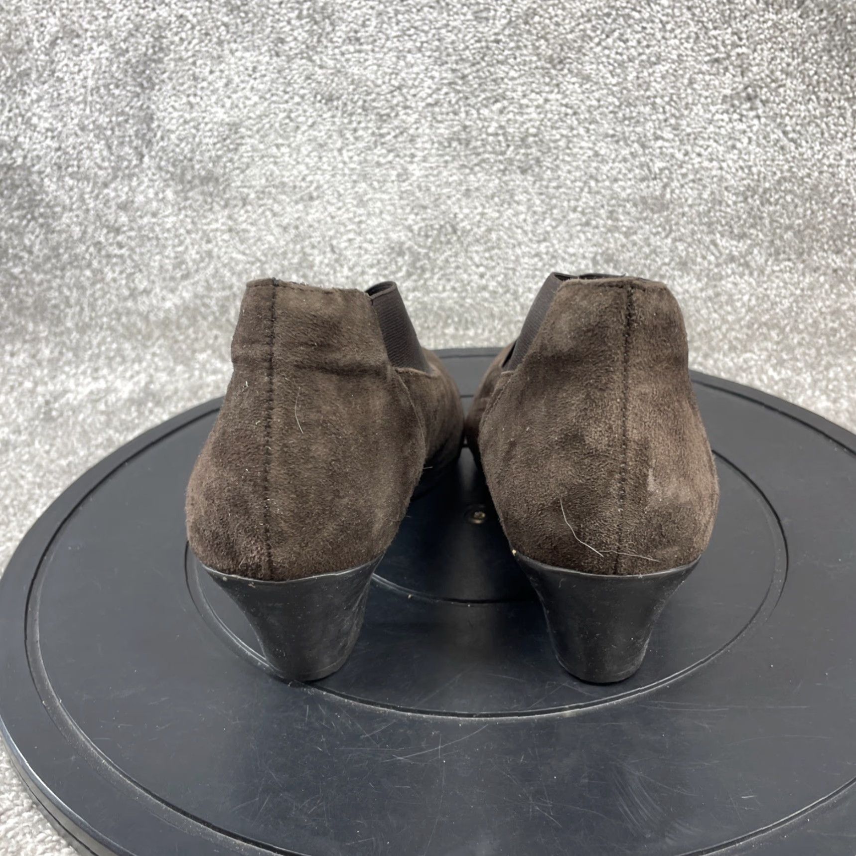 Vintage VINTAGE Munro Womens Bootie Size 7.5 W Brown Suede Casual Ankle Low Heel 2in Platform Leather Slip On Size US 7.5 / IT 37.5 - 6 Thumbnail
