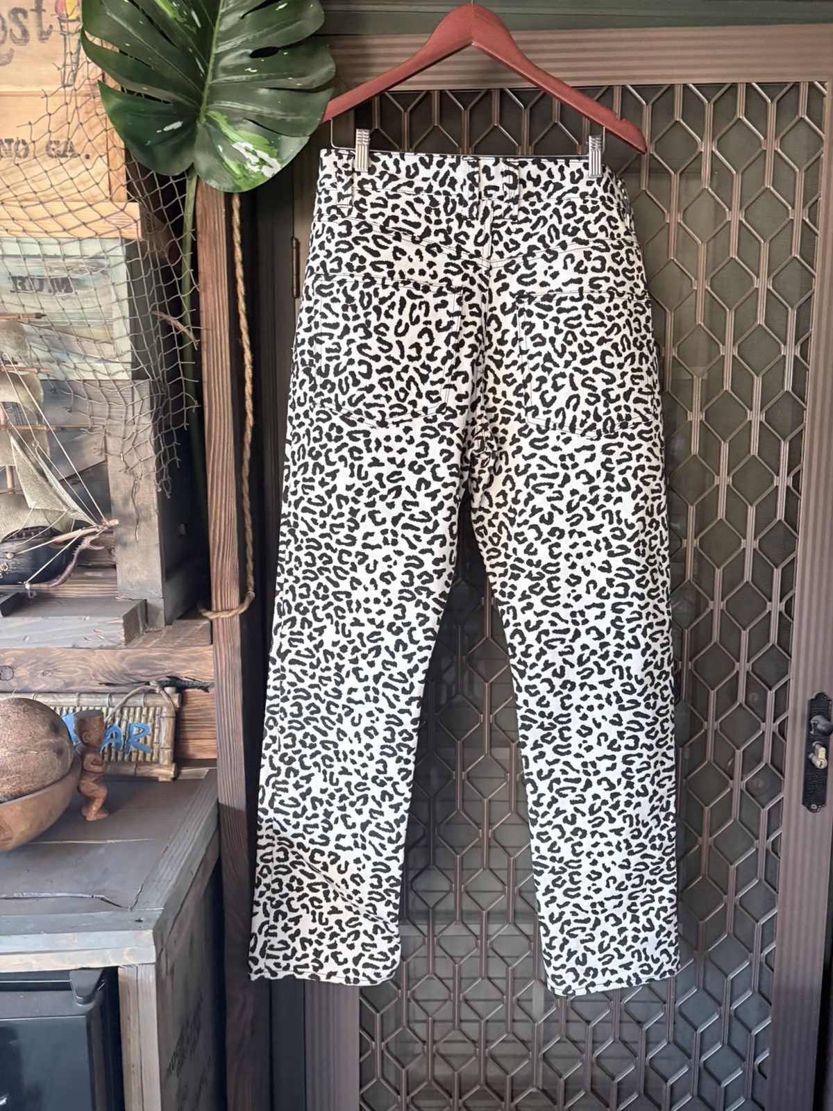 Other White leopard print denim Size US 33 - 3 Thumbnail