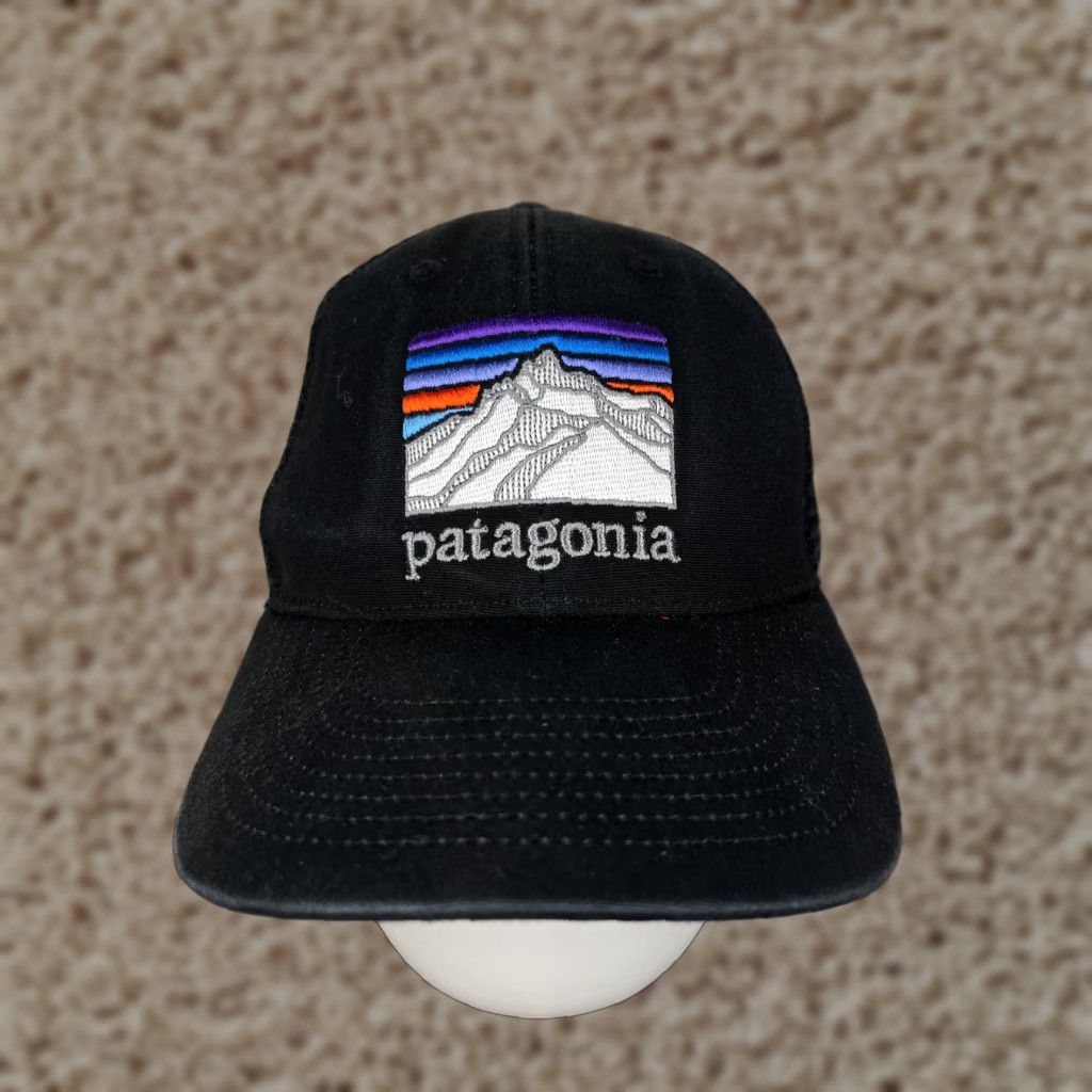 Patagonia Patagonia Hat Cap Snap Back Adult One Size Black Gray Fitz Roy Embroider Trucker Size ONE SIZE - 1 Thumbnail
