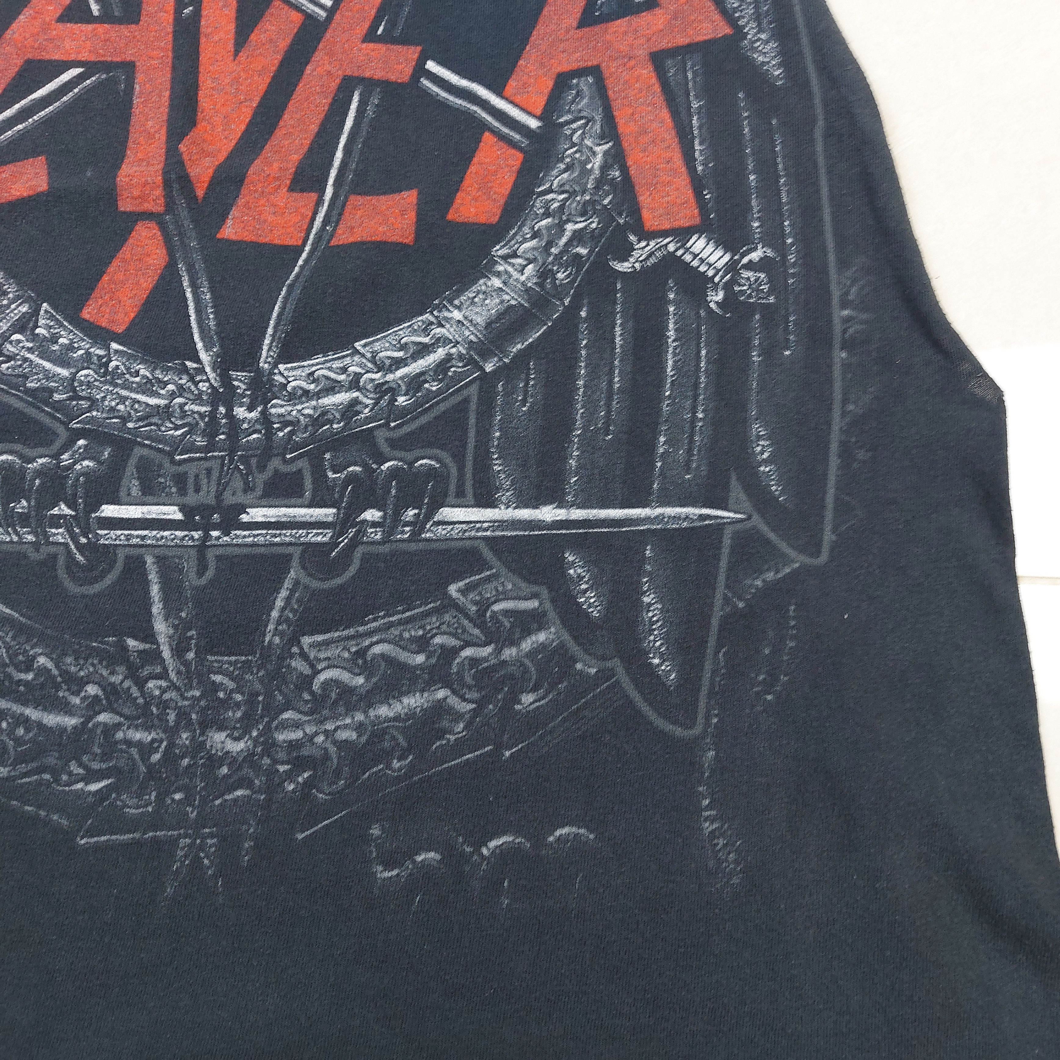 Band Tees VTG Slayer Band 2011 World Painted Blood Tour Cut-Off Tank Size US L / EU 52-54 / 3 - 9 Thumbnail