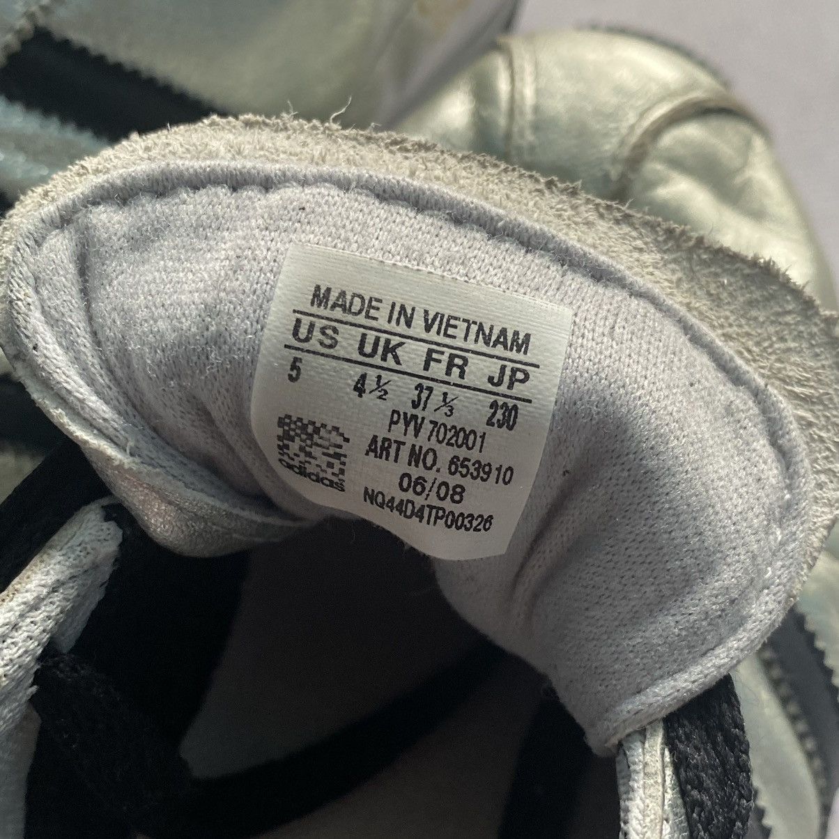 Adidas 2008 Adidas Silver Onitsuka Tiger Y-3 Vibe Sneakers Shoes Size US 5 / EU 37 - 14 Thumbnail