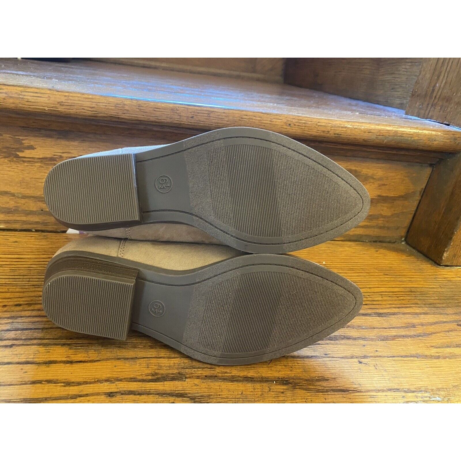 Other NWT Universal Thread Boots Memory Foam Women’s 6.5M $35 Size US 6.5 / IT 36.5 - 8 Thumbnail