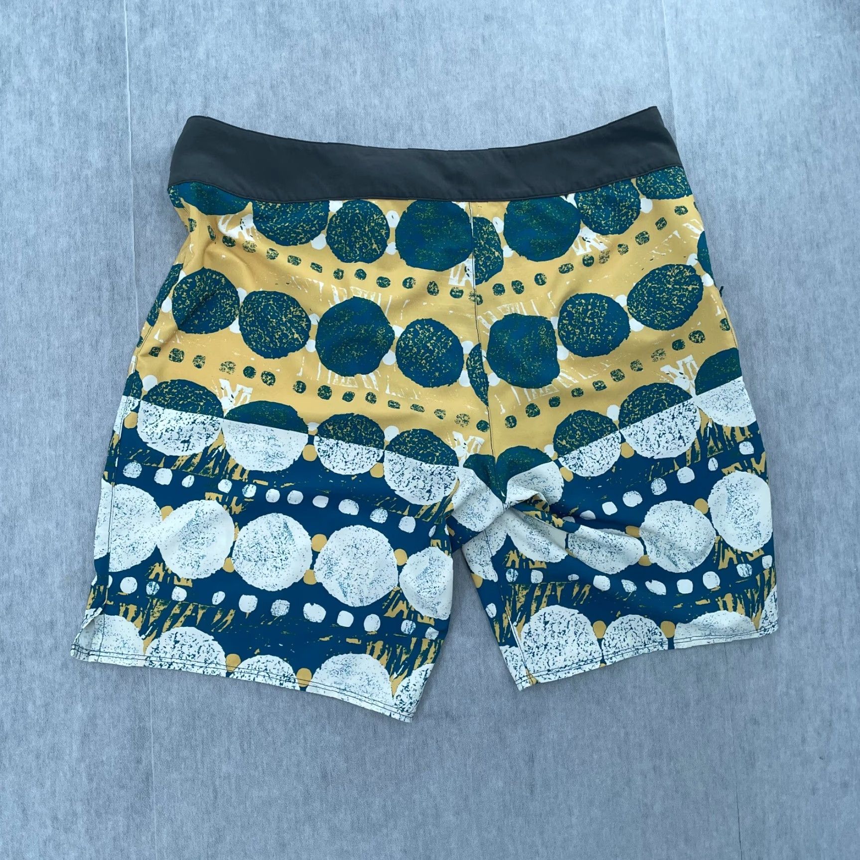 Patagonia Patagonia Shorts Adult 34 Swim Trunks Lightweight Board Outdoors Logo Mens Size US 34 / EU 50 - 2 Thumbnail