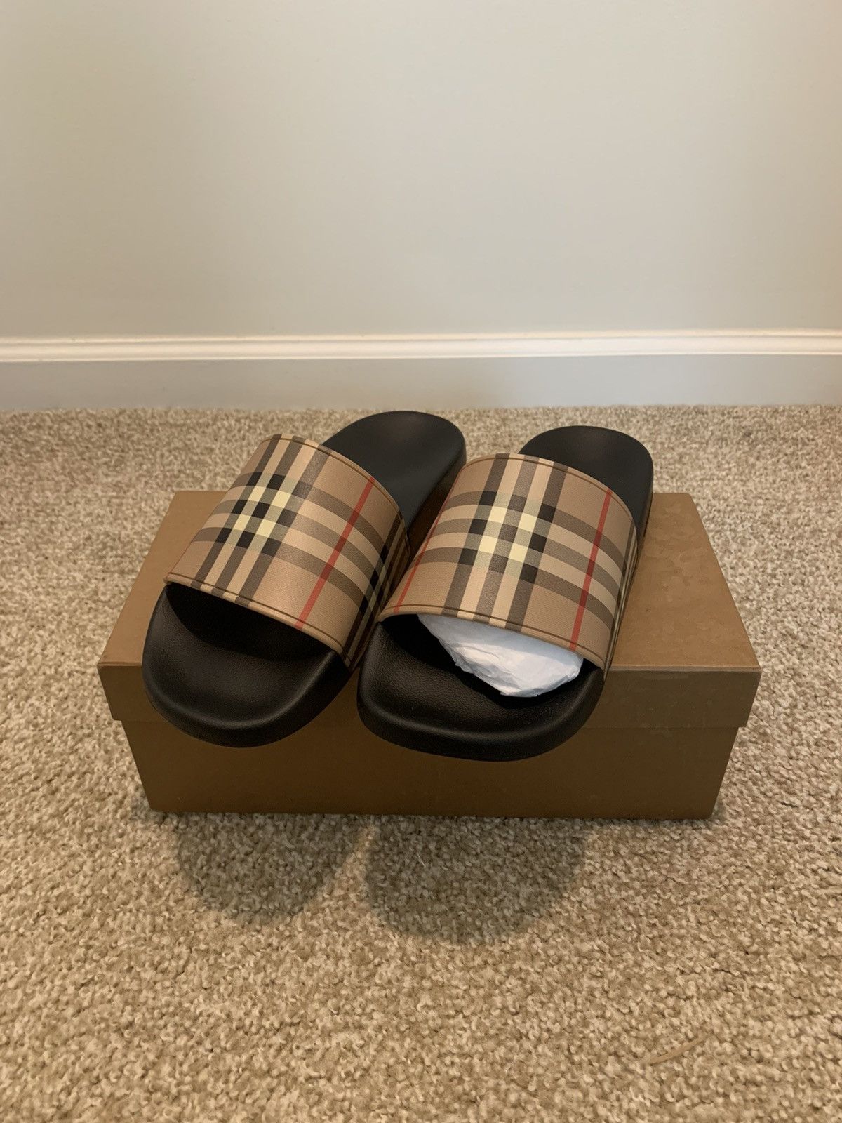 Pre-owned Burberry Check Slides In Black