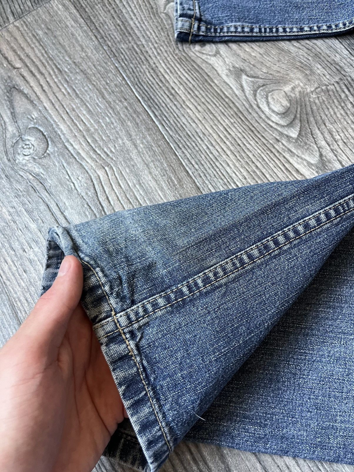 Diesel DIESEL WASHED DISTRESSED FLARED BIG LOGO BLUE Y2K JEANS Size US 31 - 18 Thumbnail