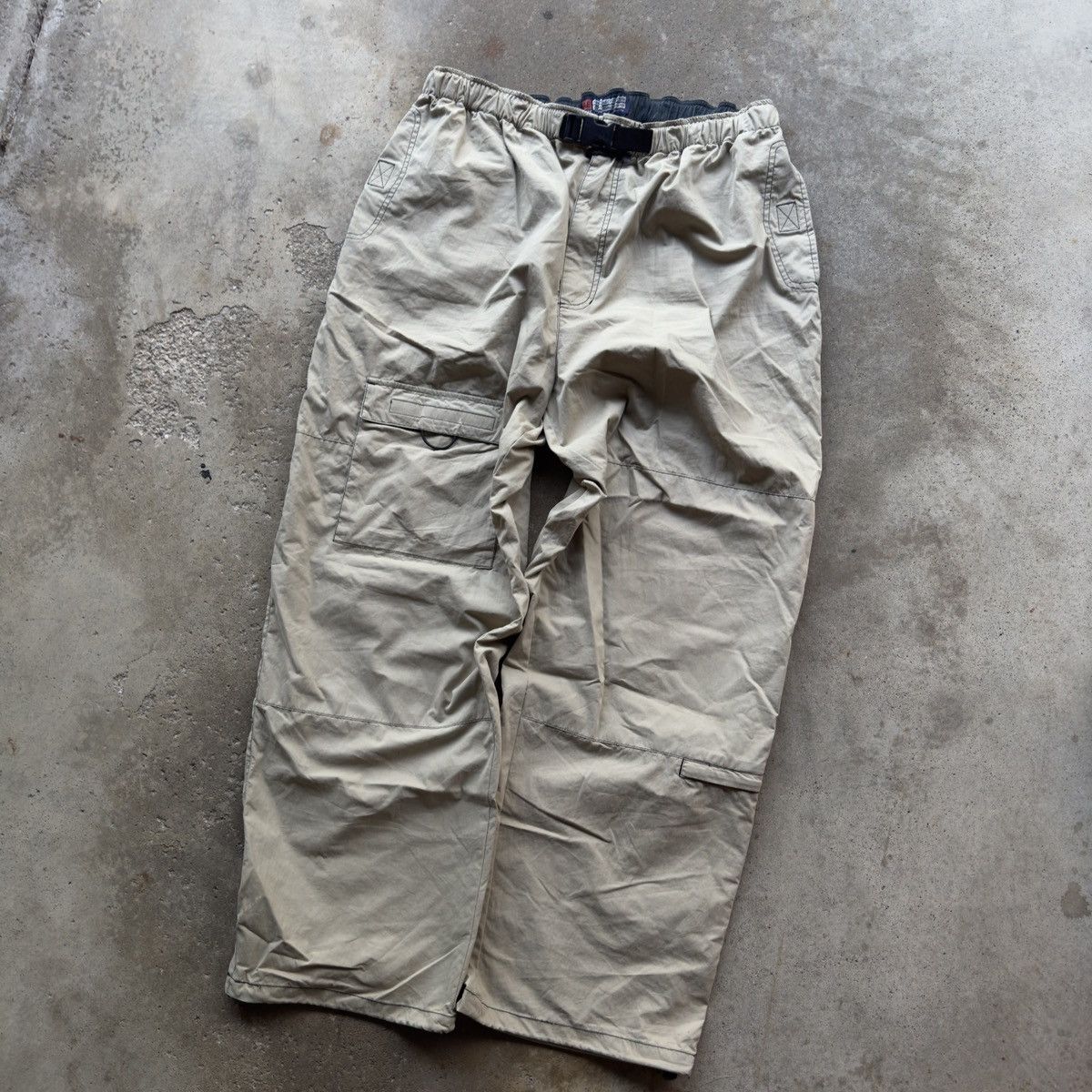 American Eagle Outfitters VINTAGE BAGGY NYLON CARGO PARACHUTE PANTS AMERICAN EAGLE XL Size US 36 / EU 52 - 10 Thumbnail