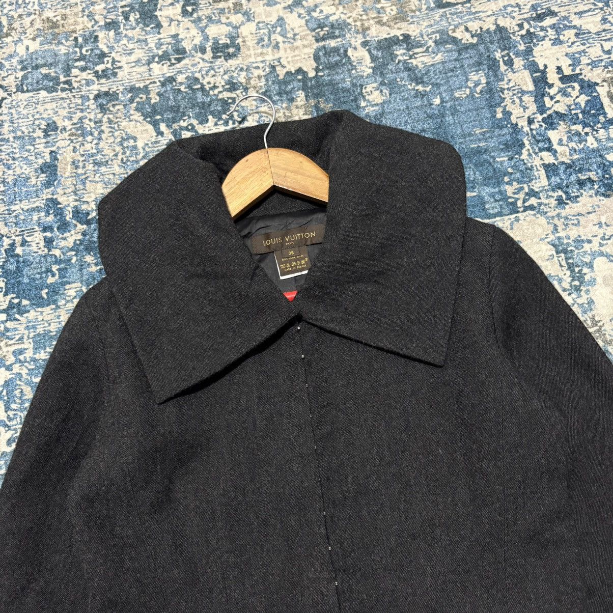 Louis Vuitton Louis Vuitton wool wide collar jacket Size XS / US 0-2 / IT 36-38 - 2 Thumbnail