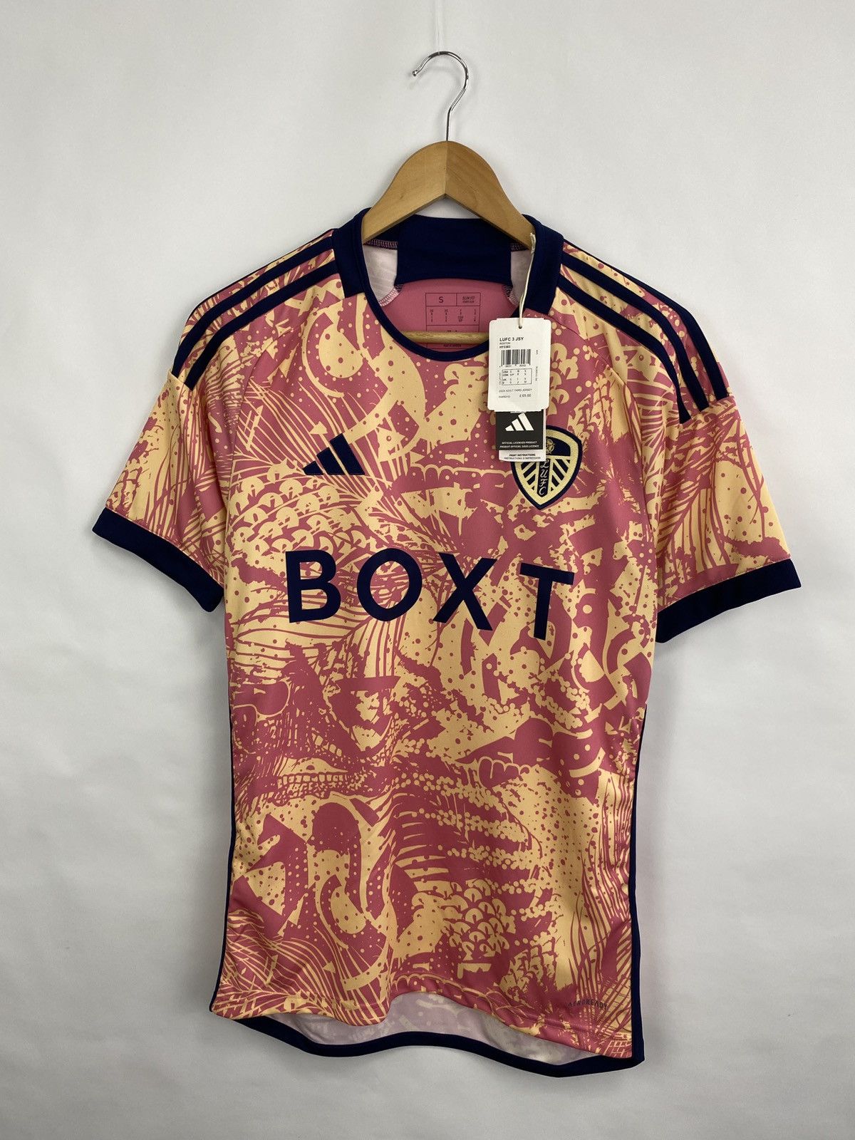 Adidas 🏴󠁧󠁢󠁥󠁮󠁧󠁿 Y2K 2023 Adidas Leeds United LUFC Soccer Jersey Blokecore Size US S / EU 44-46 / 1 - 3 Thumbnail