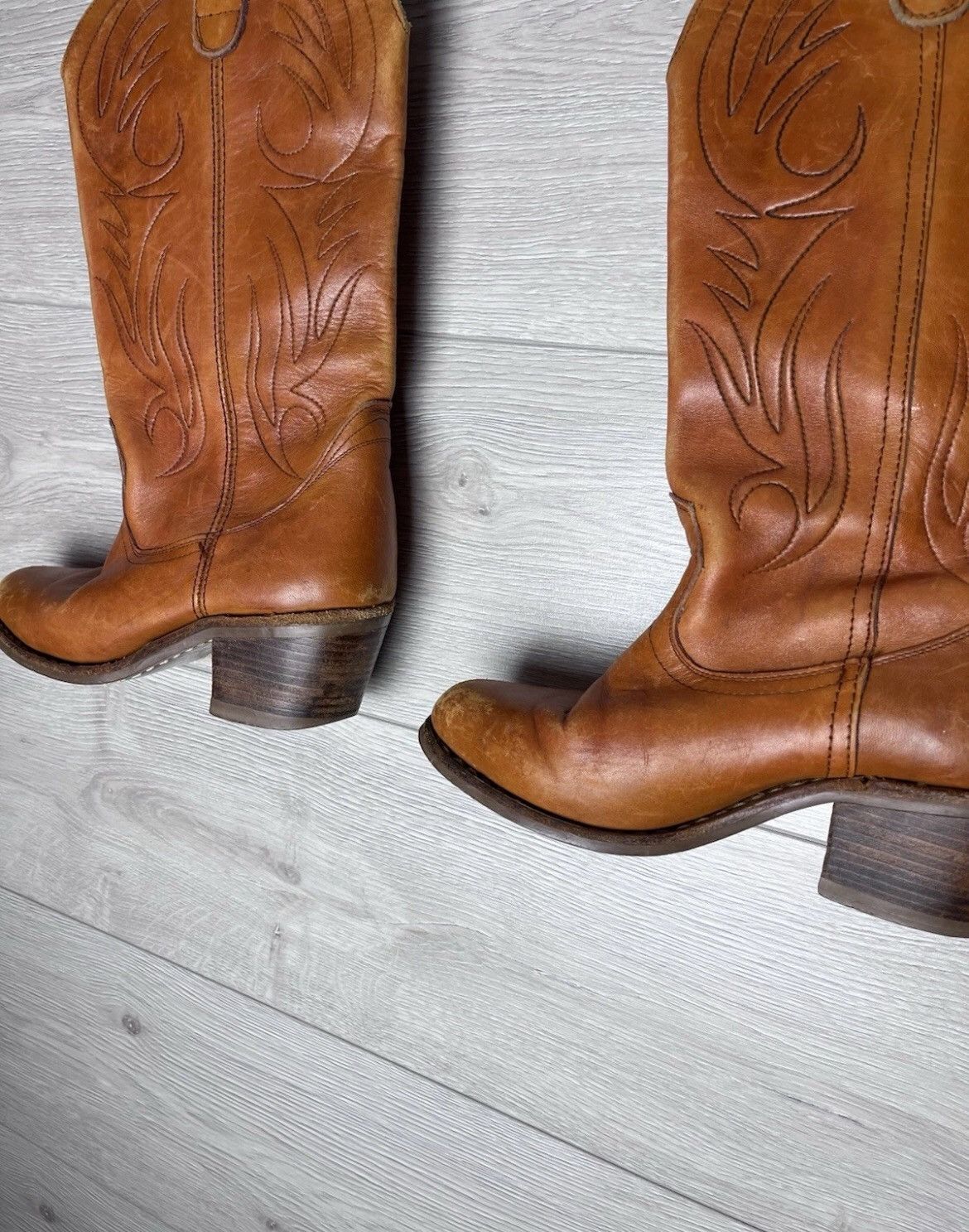 Other Vintage women’s Cowboy Boots size 5 made in Moldova 🇲🇩 Size US 5 / IT 35 - 2 Thumbnail
