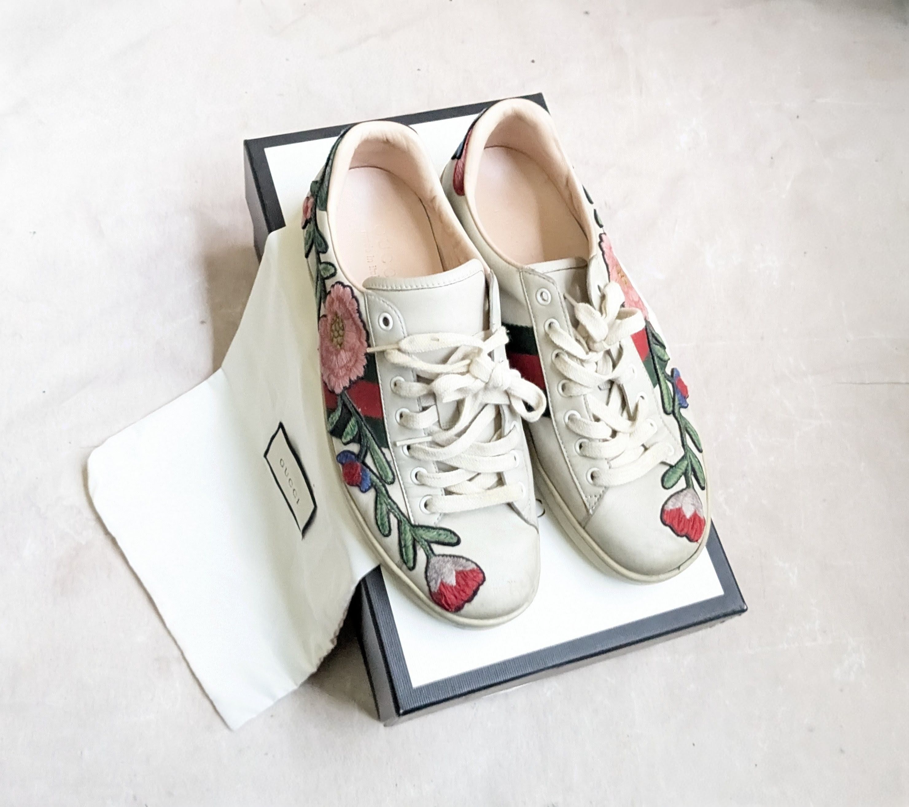 Gucci Gucci Ace Floral 8.5 Low Tops Leather Flower Size US 8.5 / EU 41-42 - 1 Thumbnail