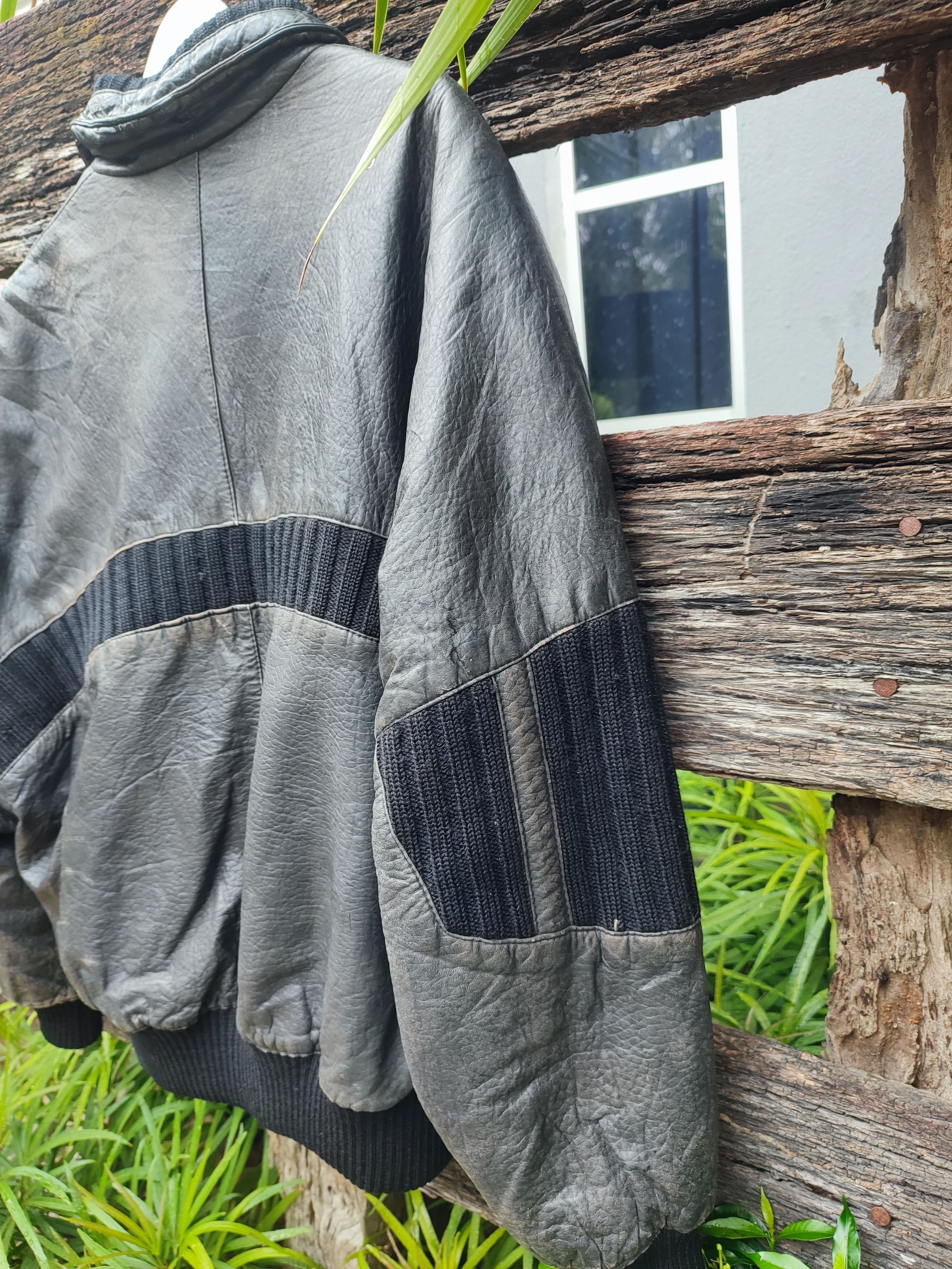 Vintage Andre Ghekiere Vintage Distressed Leather Bomber Jacket Size US XL / EU 56 / 4 - 10 Thumbnail