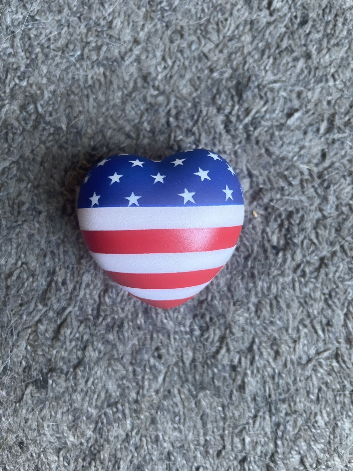 Hypebeast University Hospitals American Flag Stress Heart Size ONE SIZE - 1 Thumbnail