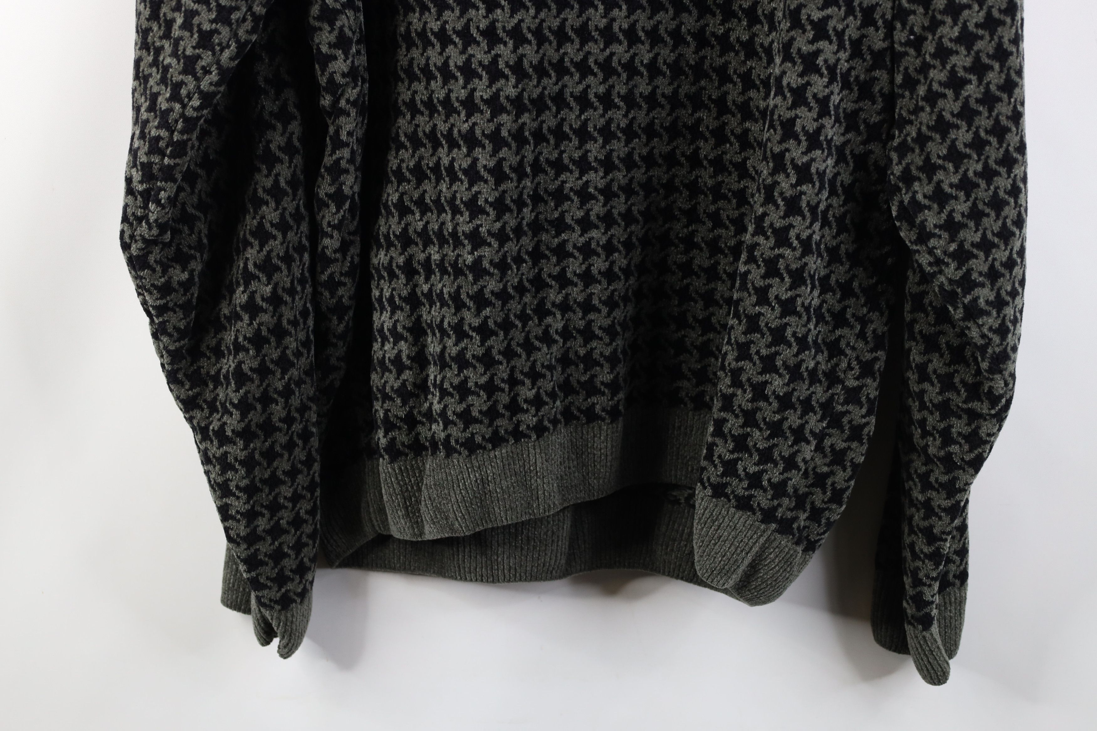 Vintage Vintage 90s Streetwear Houndstooth Fleece Crewneck Sweater Size US XL / EU 56 / 4 - 9 Thumbnail