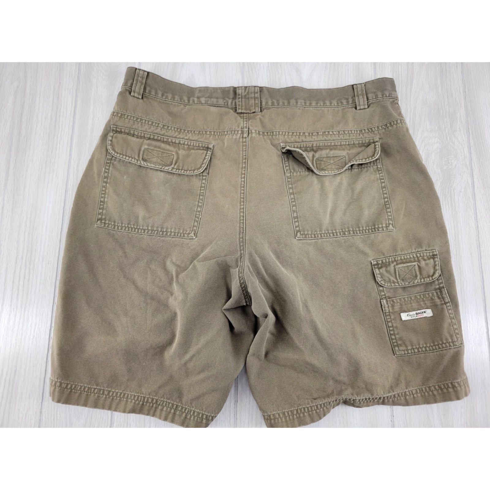 Eddie Bauer Eddie Bauer Mens Cargo Shorts 36 Hunter Green Outdoor Camping Hiking Casual Cargo Pocket Canvas Siz 36 Regular Mens Size US 36 / EU 52 - 3 Thumbnail