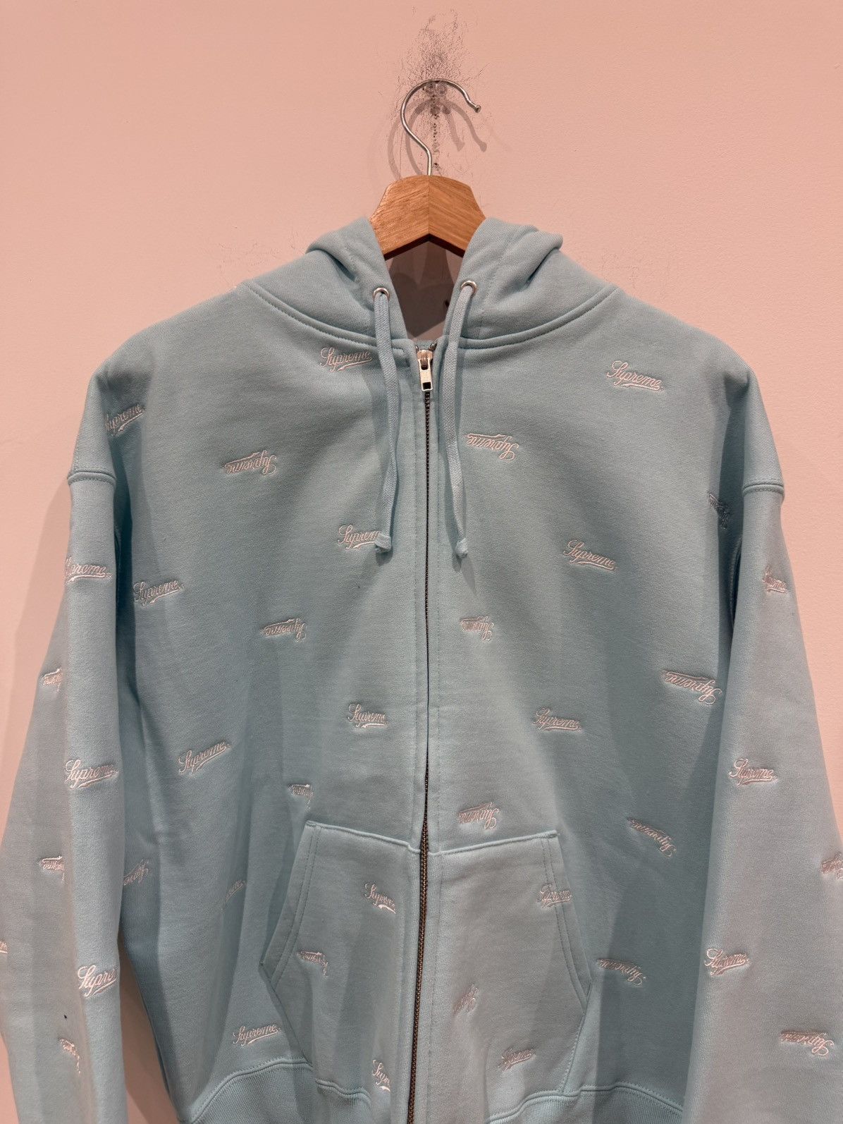 Supreme Supreme Repeat Script Zip Up Hoodie Light Blue Size US M / EU 48-50 / 2 - 2 Thumbnail