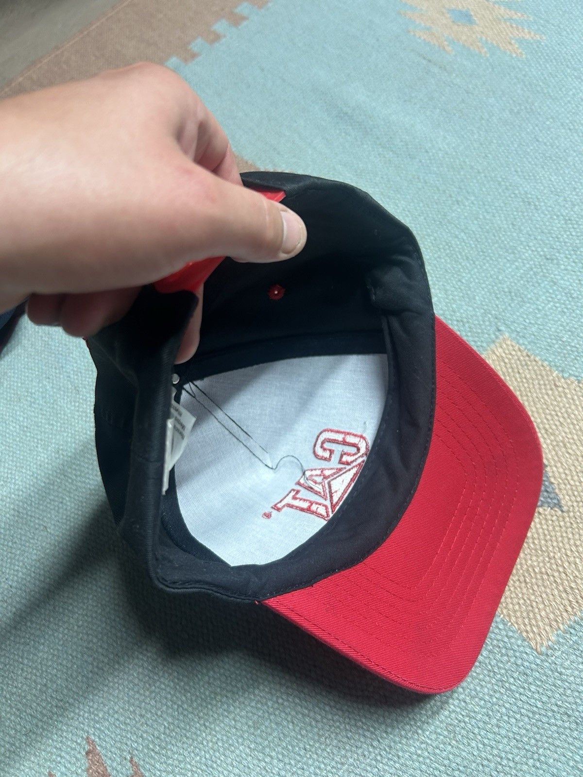 Vintage Vintage SnapBack hat Cat caterpillar red 2 tone construction Size ONE SIZE - 7 Thumbnail