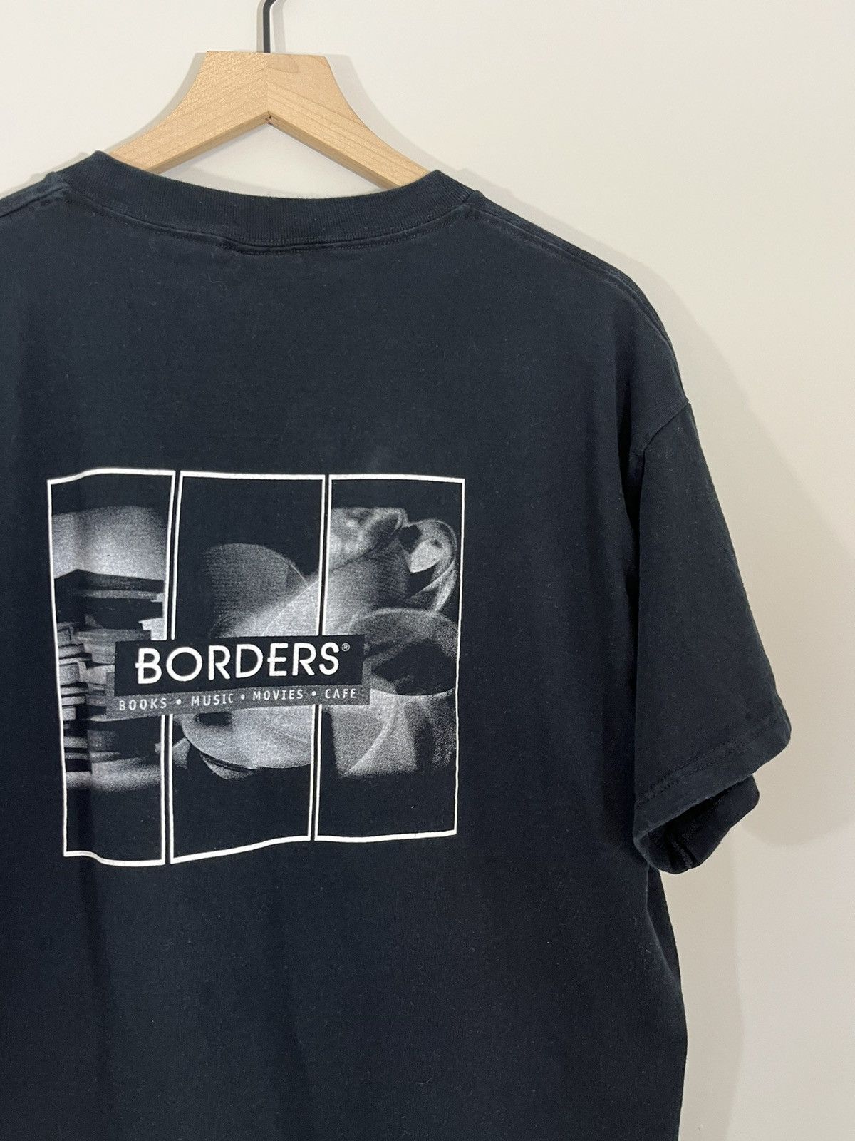 Vintage Borders New York Faded Black NYC Tee Size US L / EU 52-54 / 3 - 7 Thumbnail