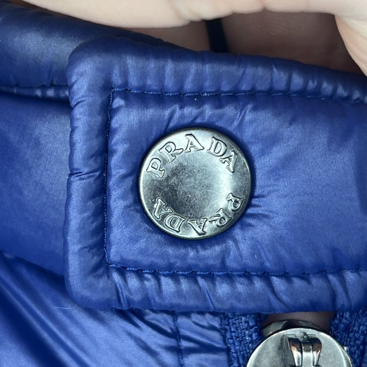 Prada Rare Prada Moto Nylon Plain Logo Down Jacket Puffer (SGB608) Size US L / EU 52-54 / 3 - 21 Thumbnail