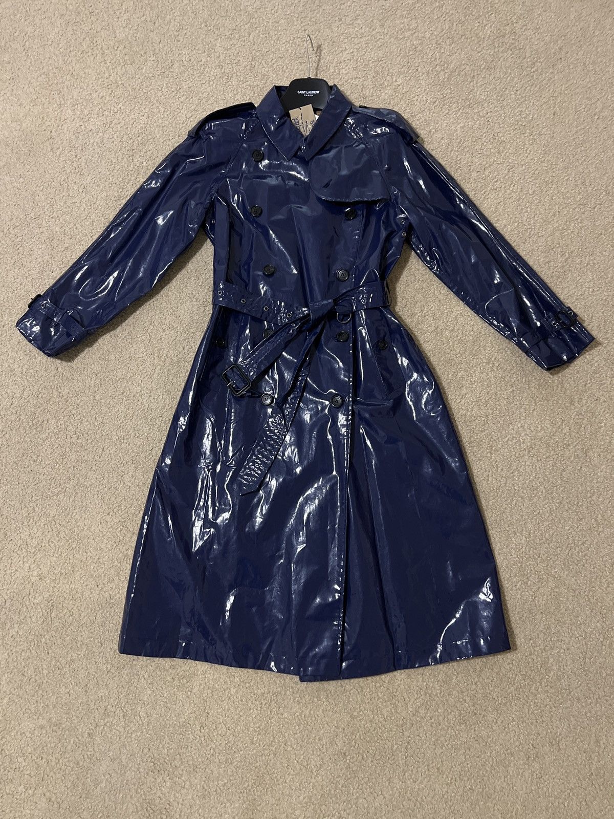 Burberry Brand new Burberry rain trench coat Size M / US 6-8 / IT 42-44 - 1 Thumbnail