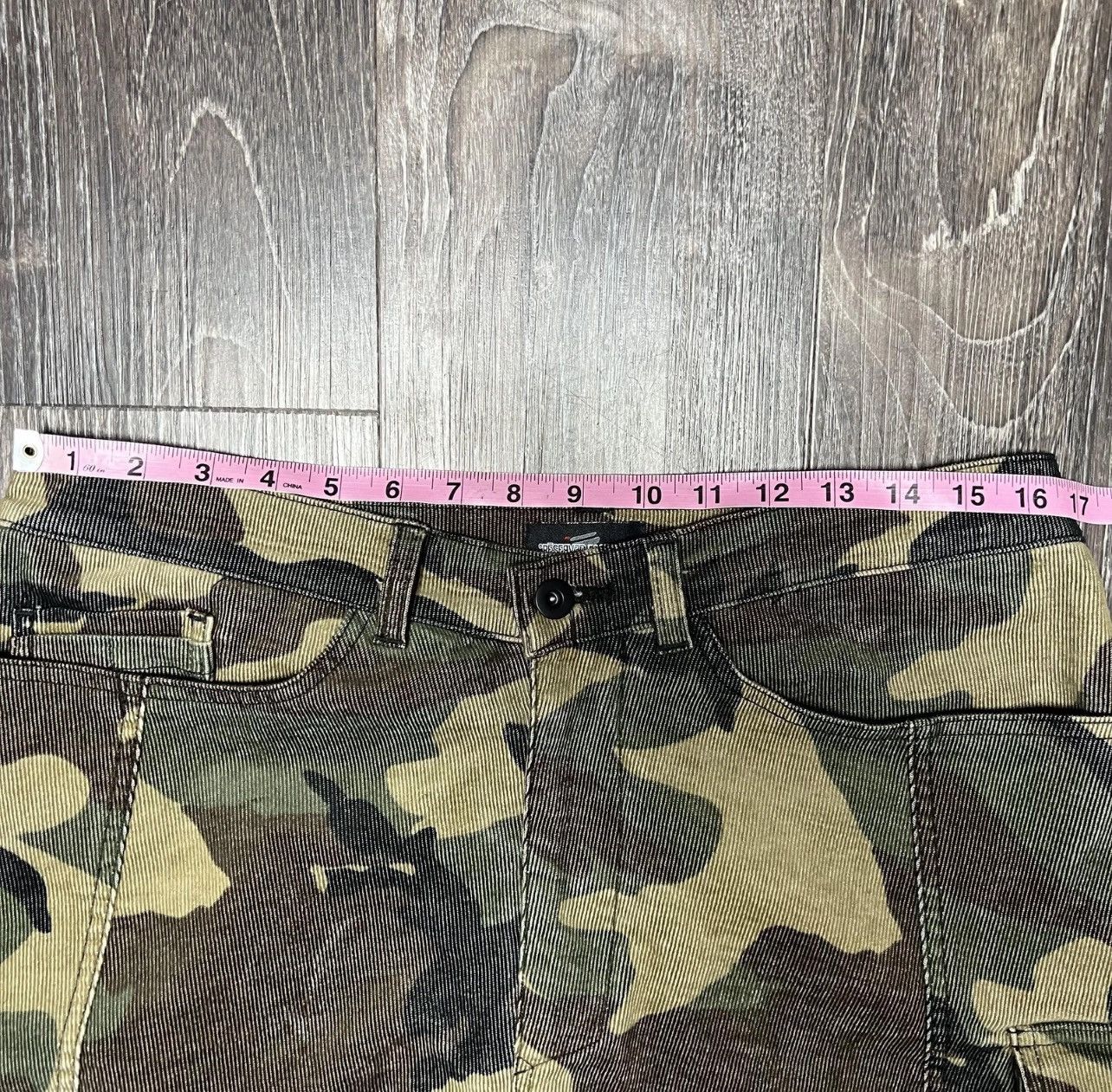 Other Reserved Essential Pants Mens 34 Green Camo Corduroy Cargo Size US 33 - 9 Thumbnail