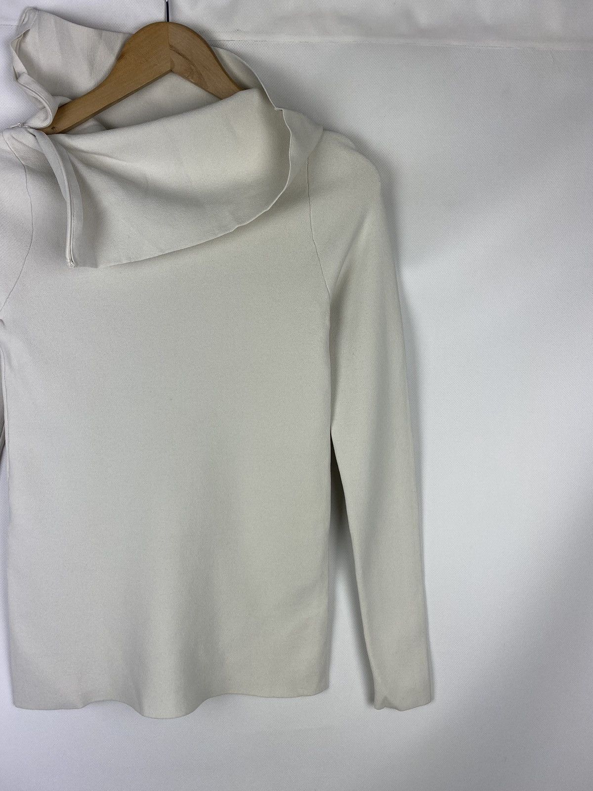 Acne Studios Acne Studios Penelope PSS15 viscose high neck sweater Size S / US 4 / IT 40 - 3 Thumbnail