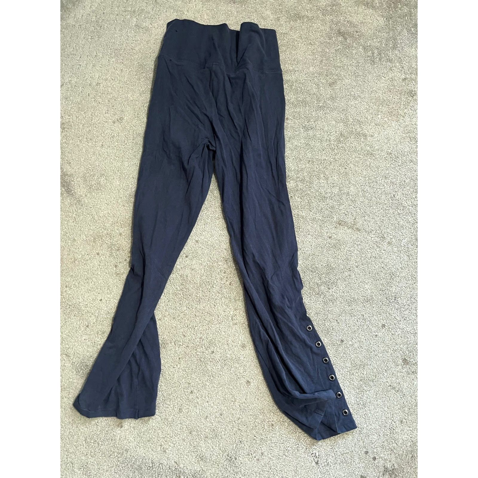 Victoria's Secret Victoria's Secret Sport Pants Women's Flare Yoga Activewear M Navy Blue Size 32" / US 10 / IT 46 - 2 Thumbnail