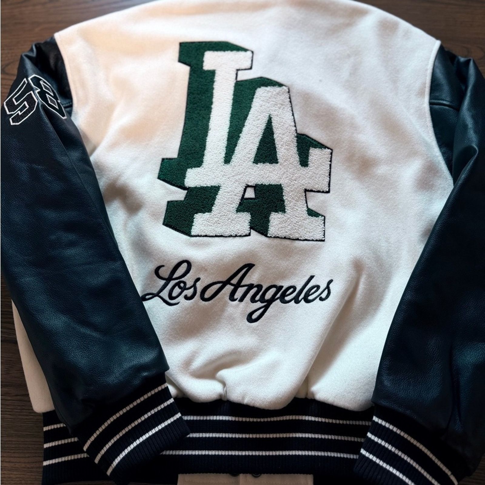 Pleasures PLEASURES White Los Angeles Dodgers Varsity Jacket M Size US M / EU 48-50 / 2 - 5 Thumbnail