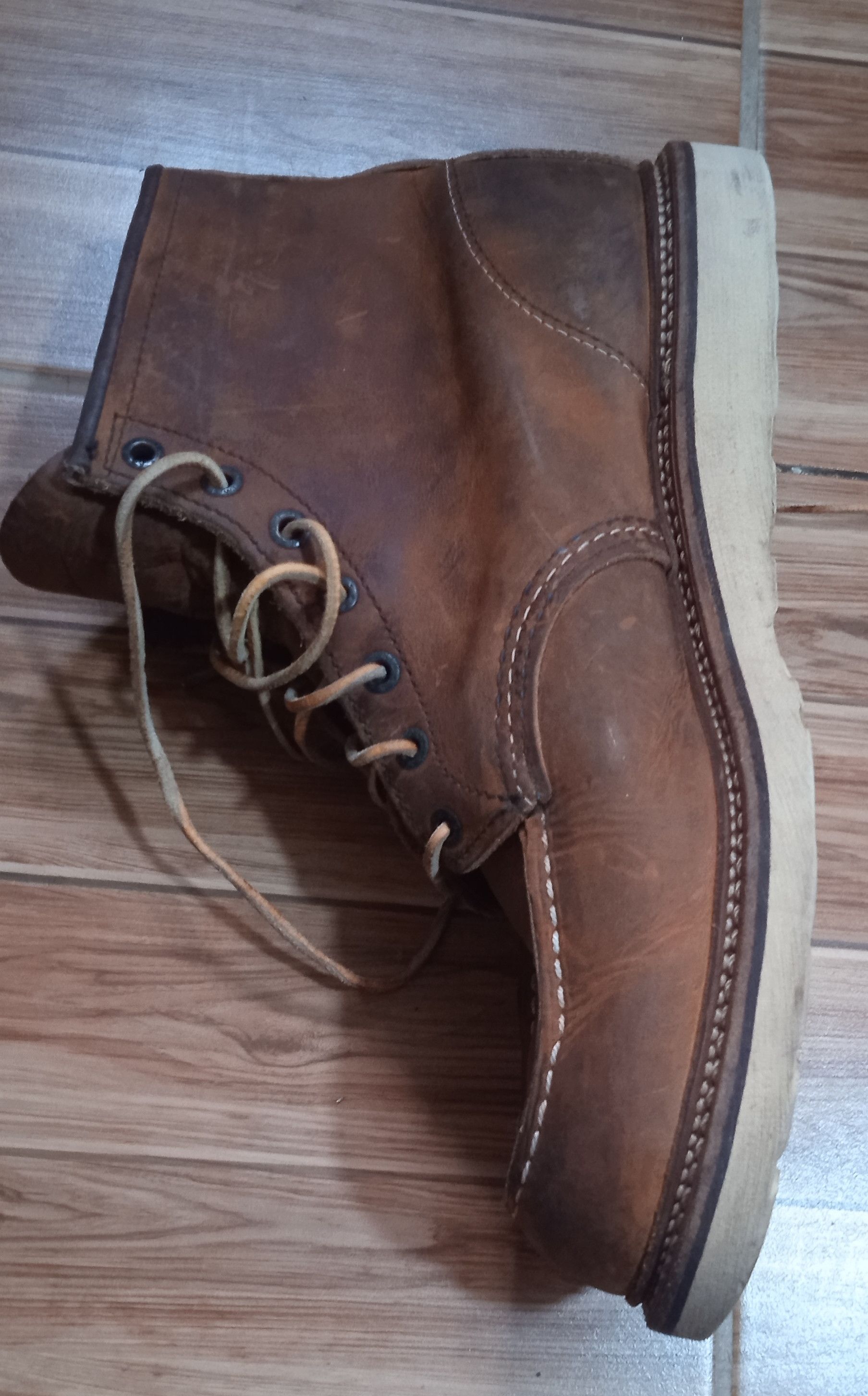 Red Wing Red wing moc toe 1907 Size US 12 / EU 45 - 8 Thumbnail